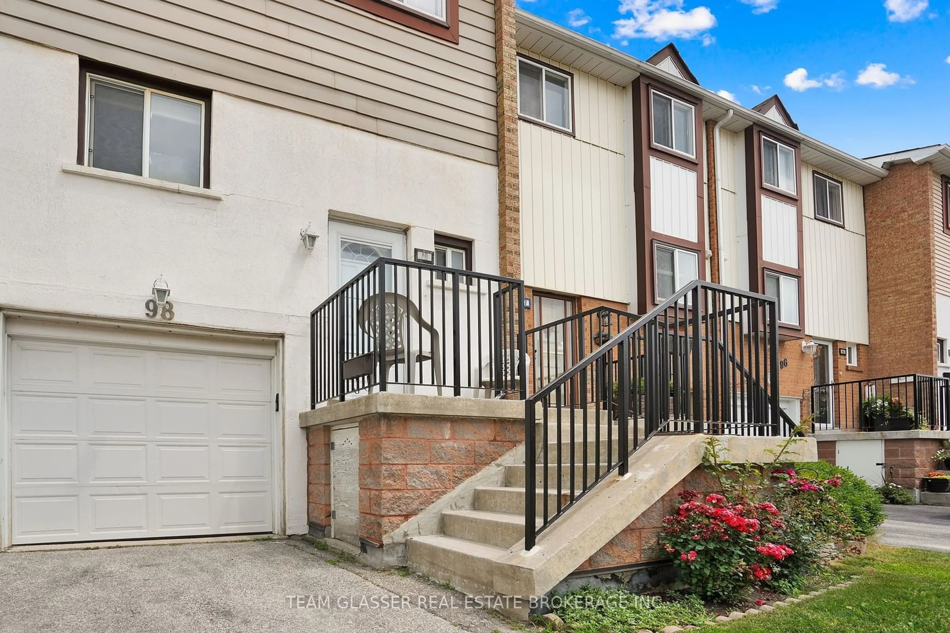 A pic from exterior of the house or condo for 98 Moregate Cres #90, Brampton Ontario L6S 3K9