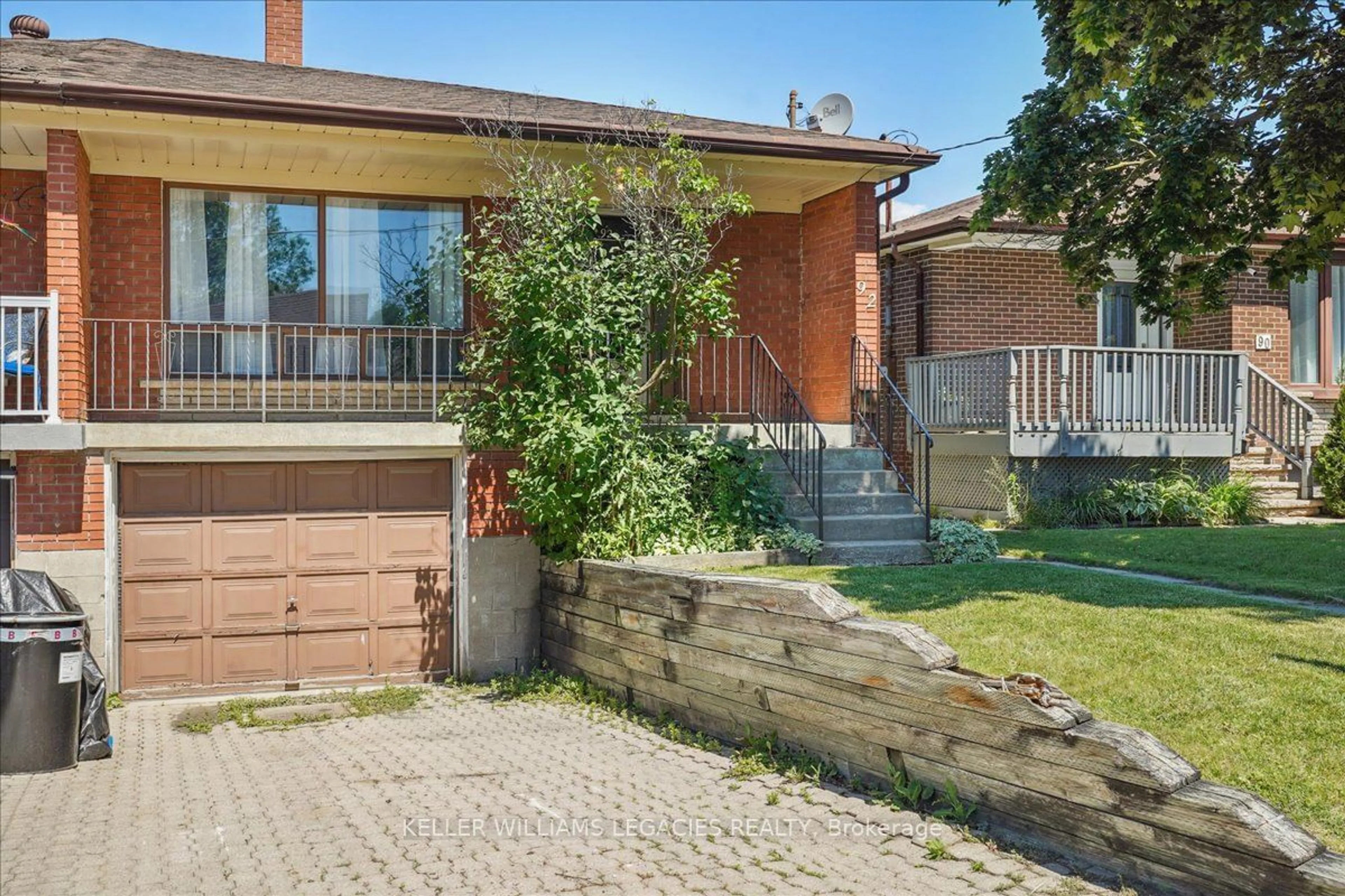 Home with brick exterior material for 92 Archibald St, Brampton Ontario L6X 1L9