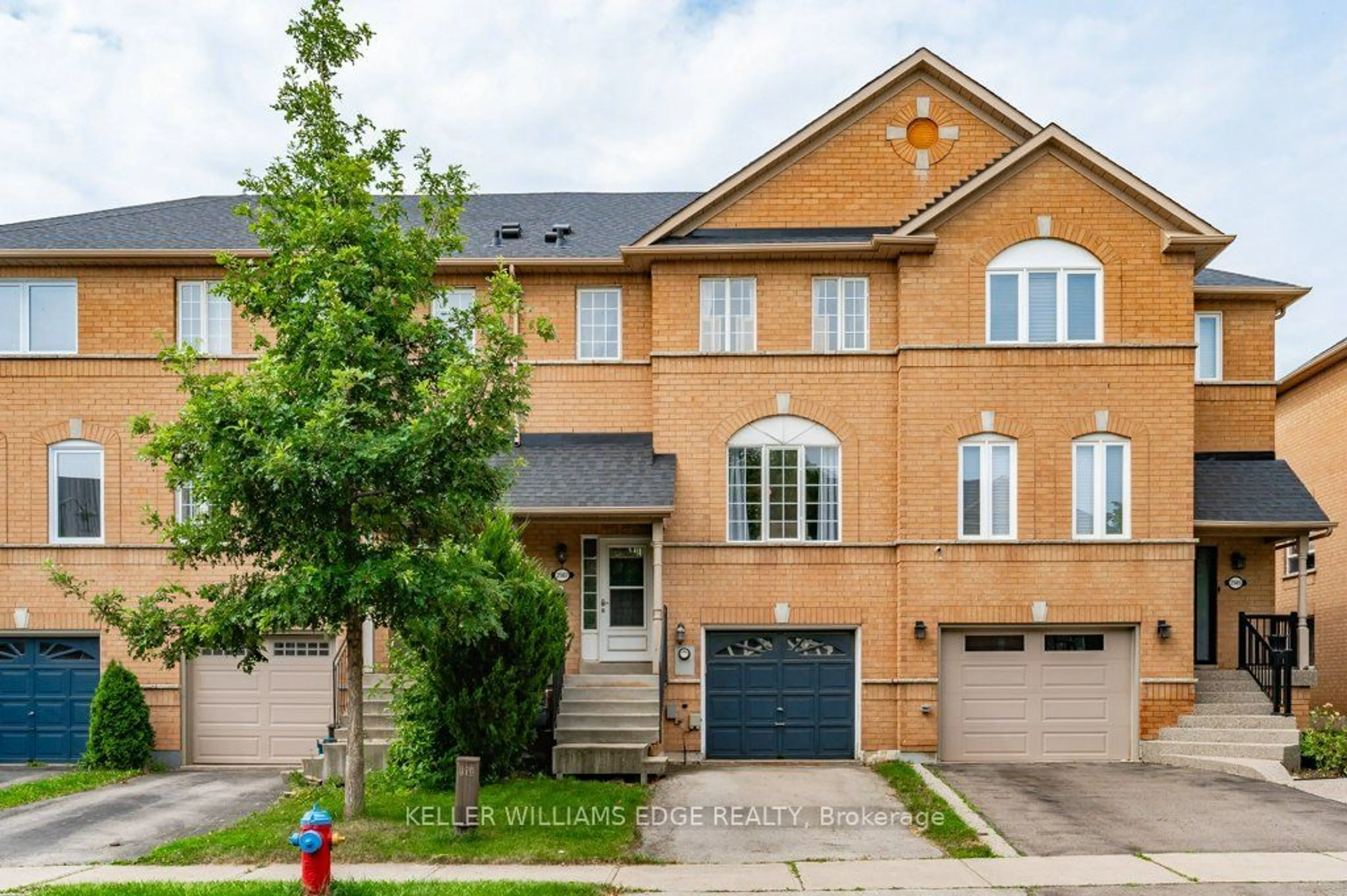 A pic from exterior of the house or condo for 2567 Gill Cres, Oakville Ontario L6H 6R8