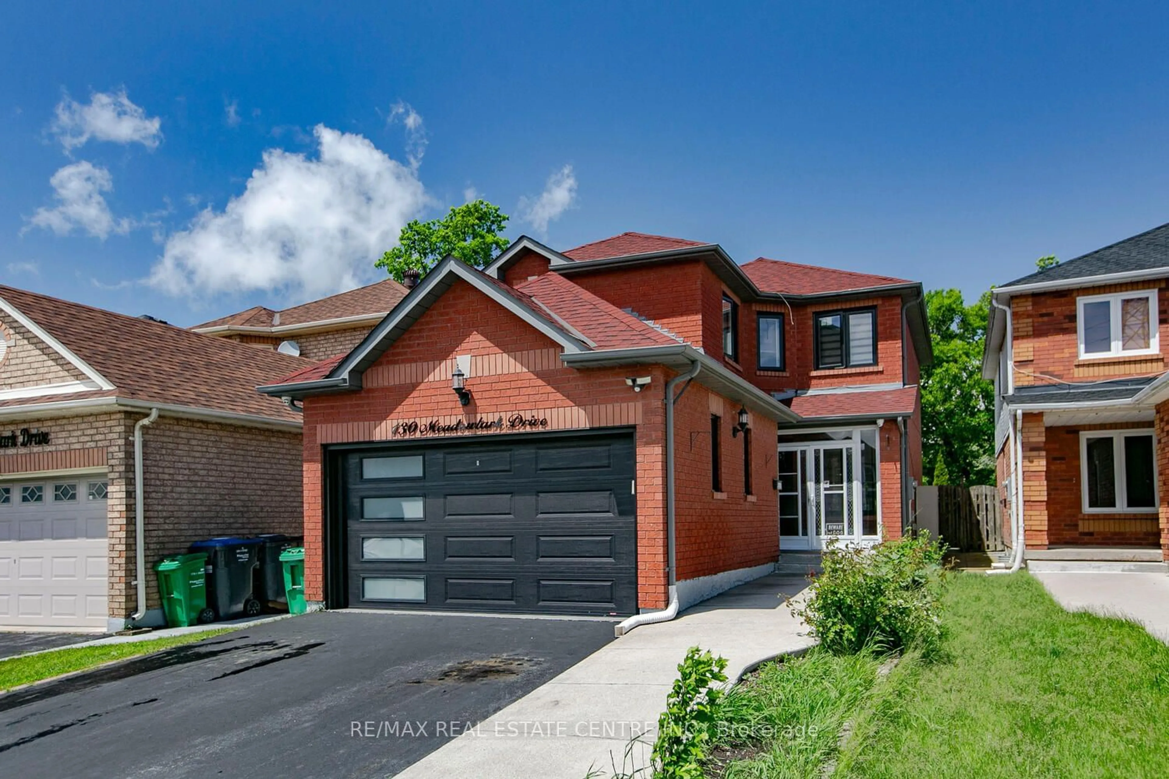 Home with brick exterior material for 130 Meadowlark Dr, Brampton Ontario L6Y 4V6