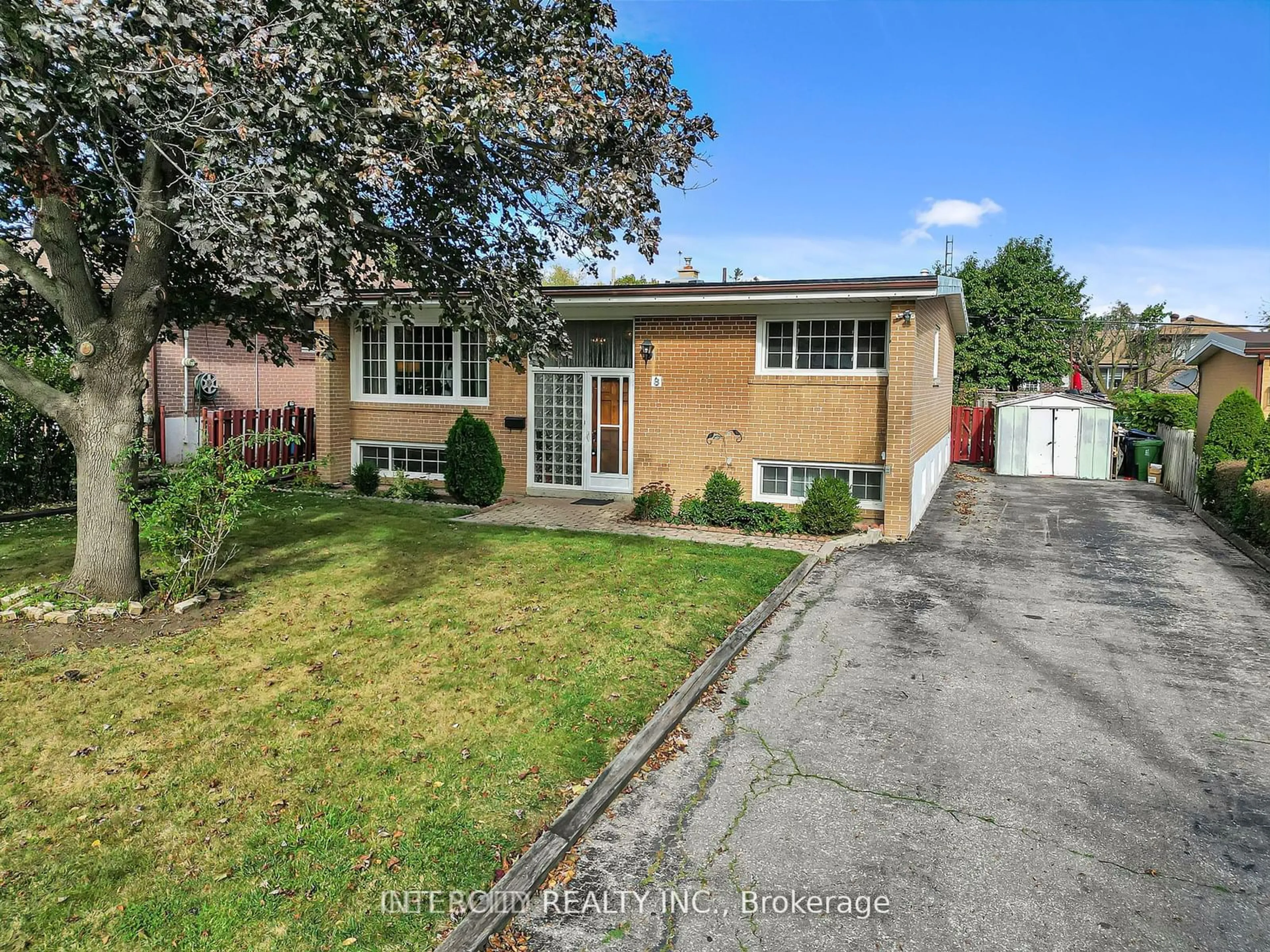 Frontside or backside of a home for 8 Caulfield Rd, Toronto Ontario M9W 1W8