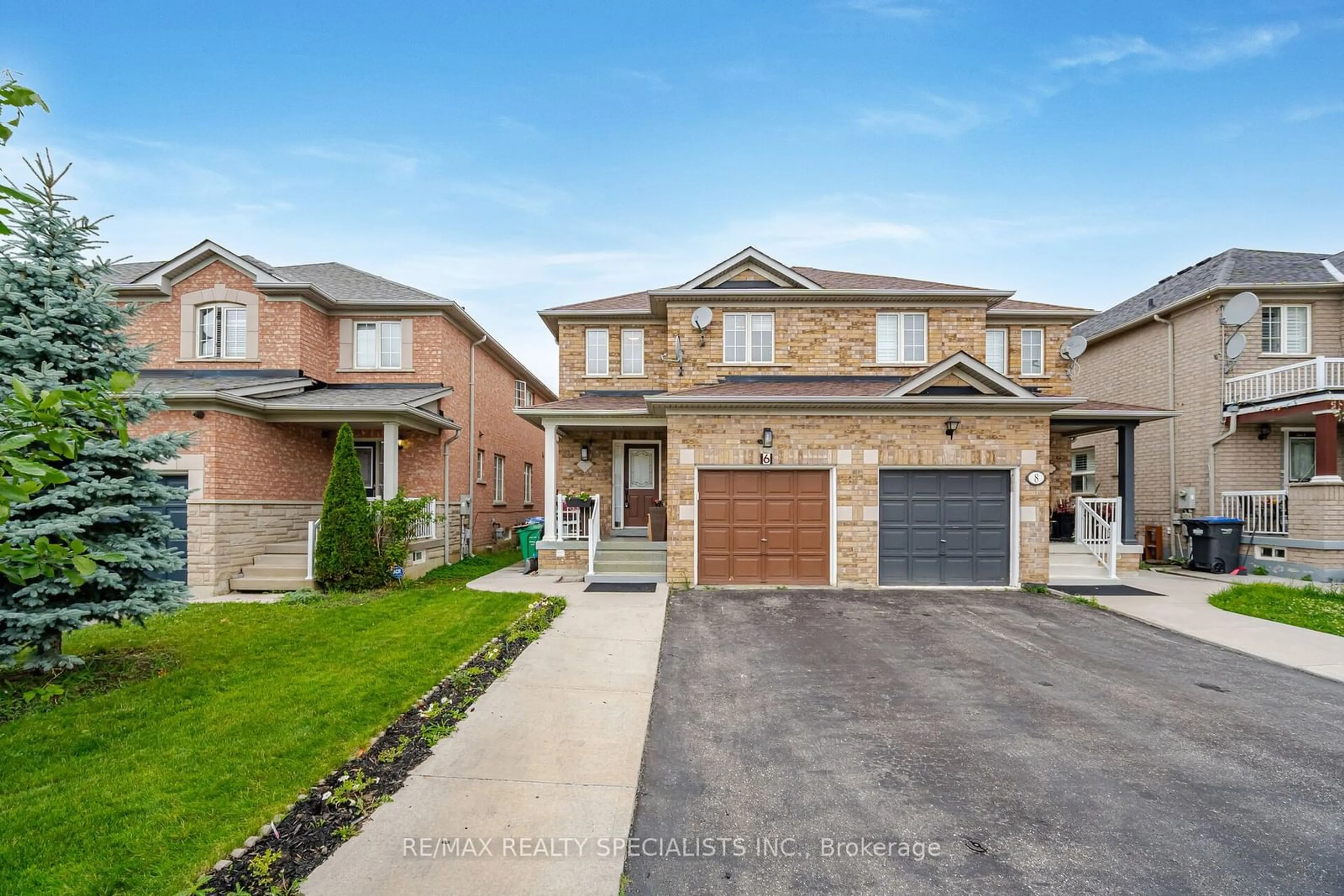 A pic from exterior of the house or condo for 6 Flatfield Way, Brampton Ontario L6P 1N7