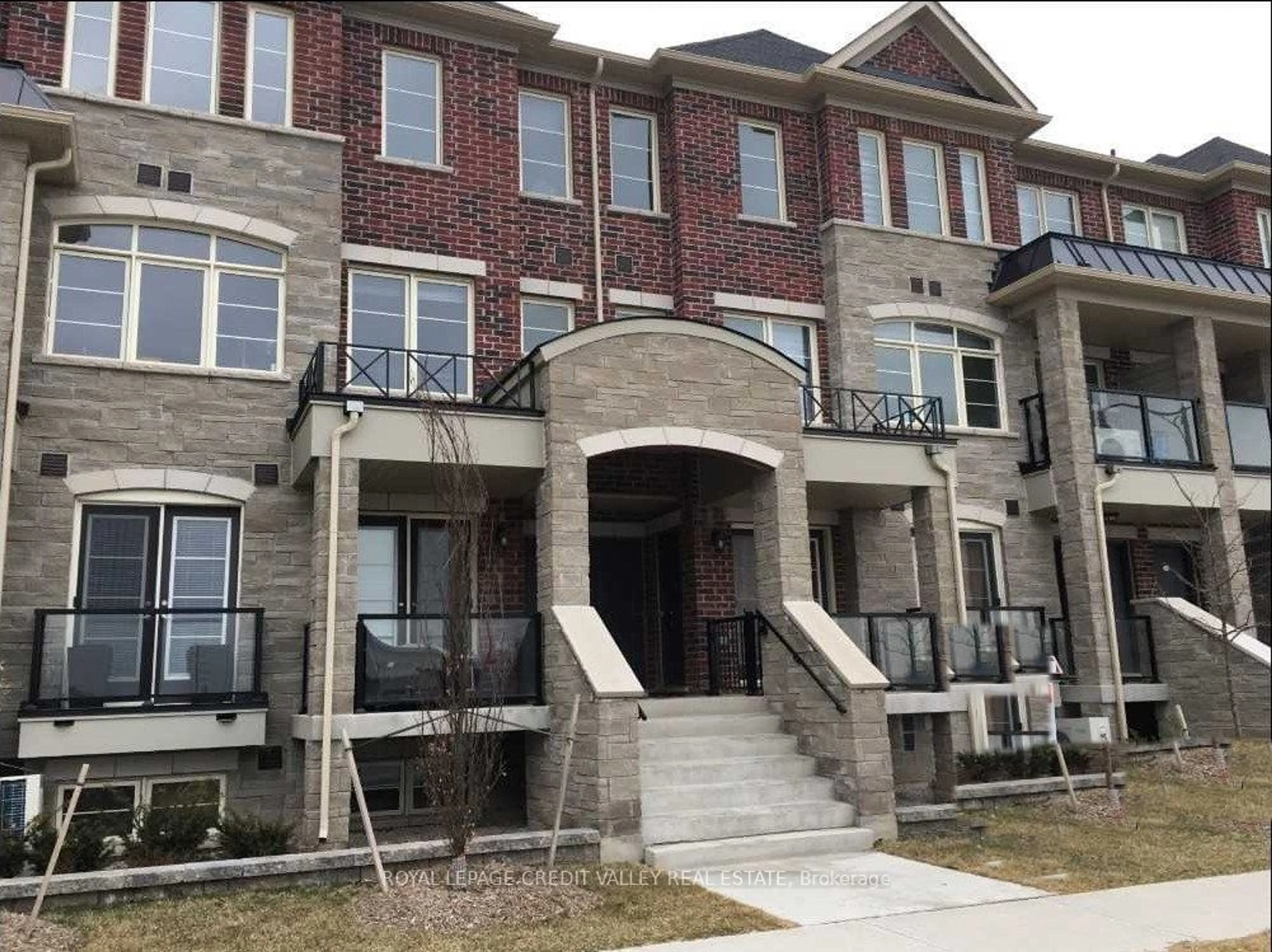 A pic from exterior of the house or condo for 200 Veterans Dr #6, Brampton Ontario L7A 0B5