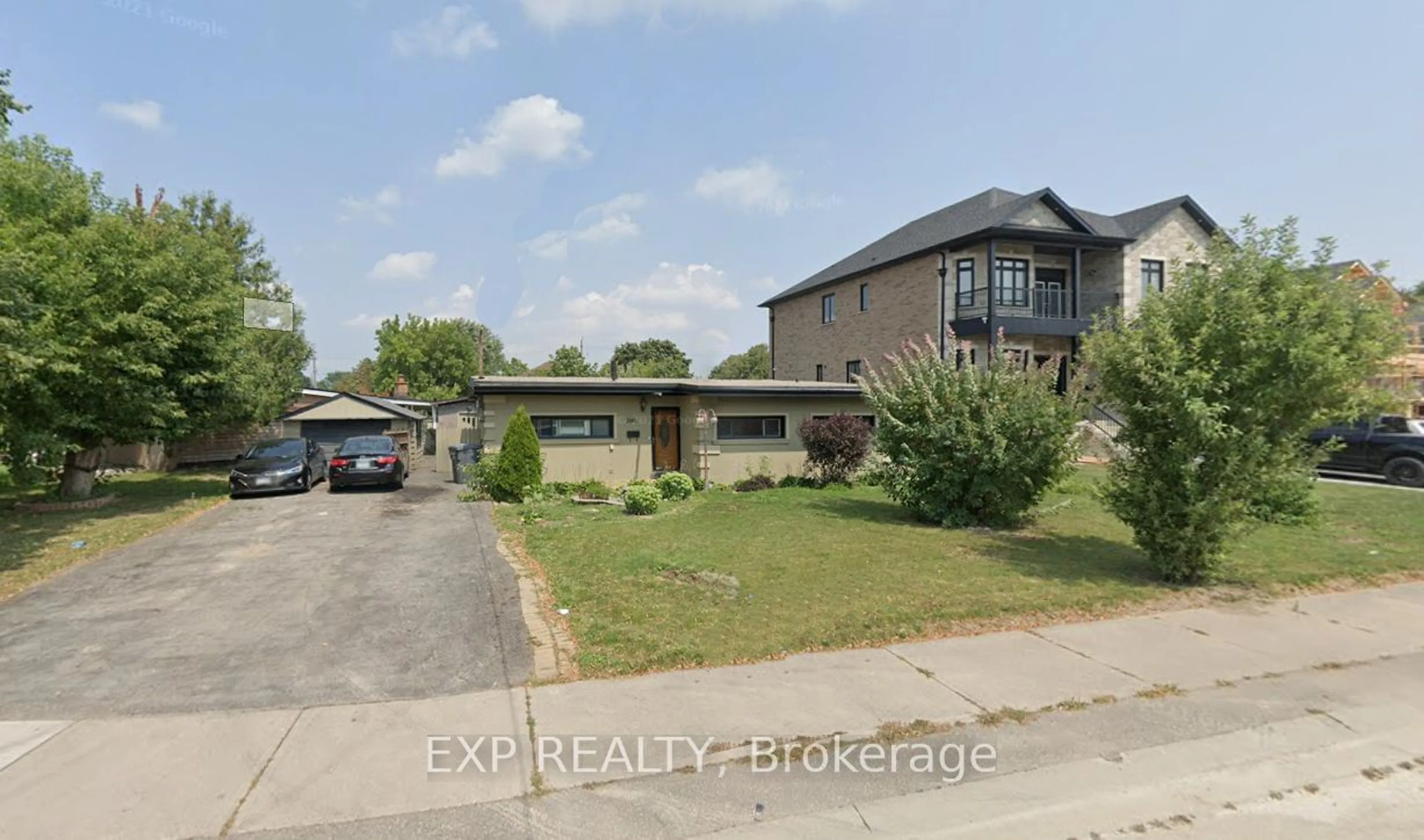 Frontside or backside of a home for 7501 Homeside Gdns, Mississauga Ontario L4T 2A8