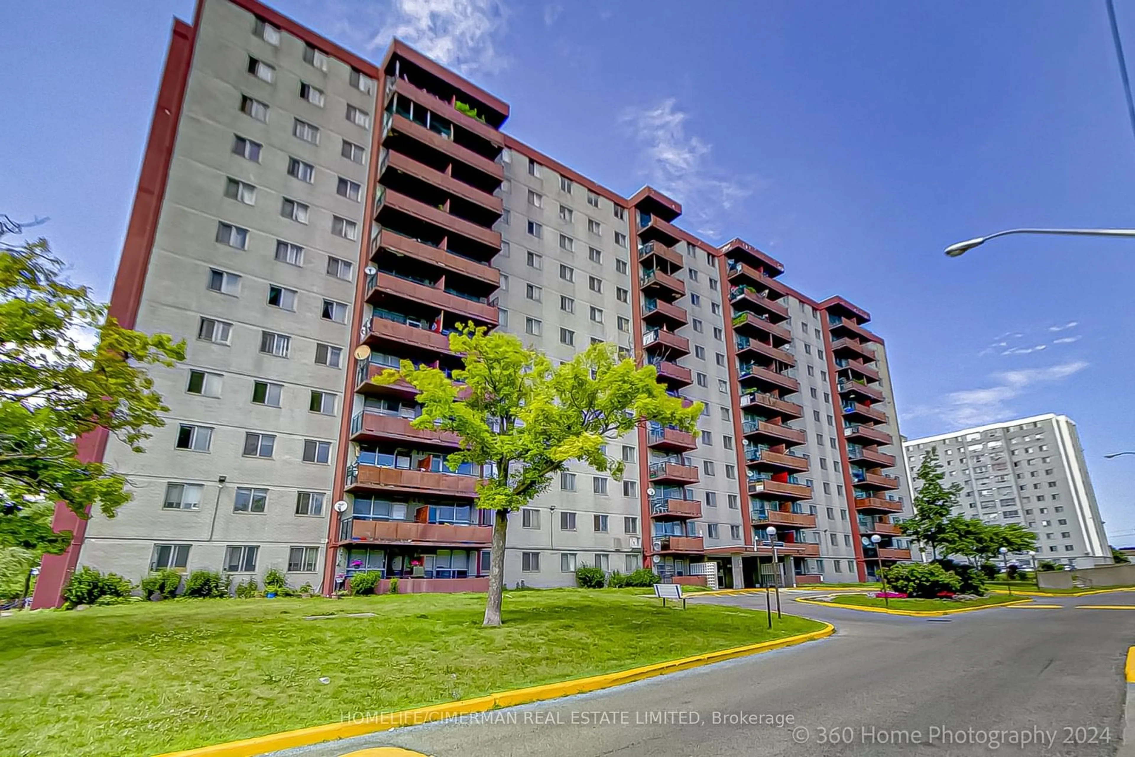 A pic from exterior of the house or condo for 50 Lotherton Ptwy #909, Toronto Ontario M6B 2G8