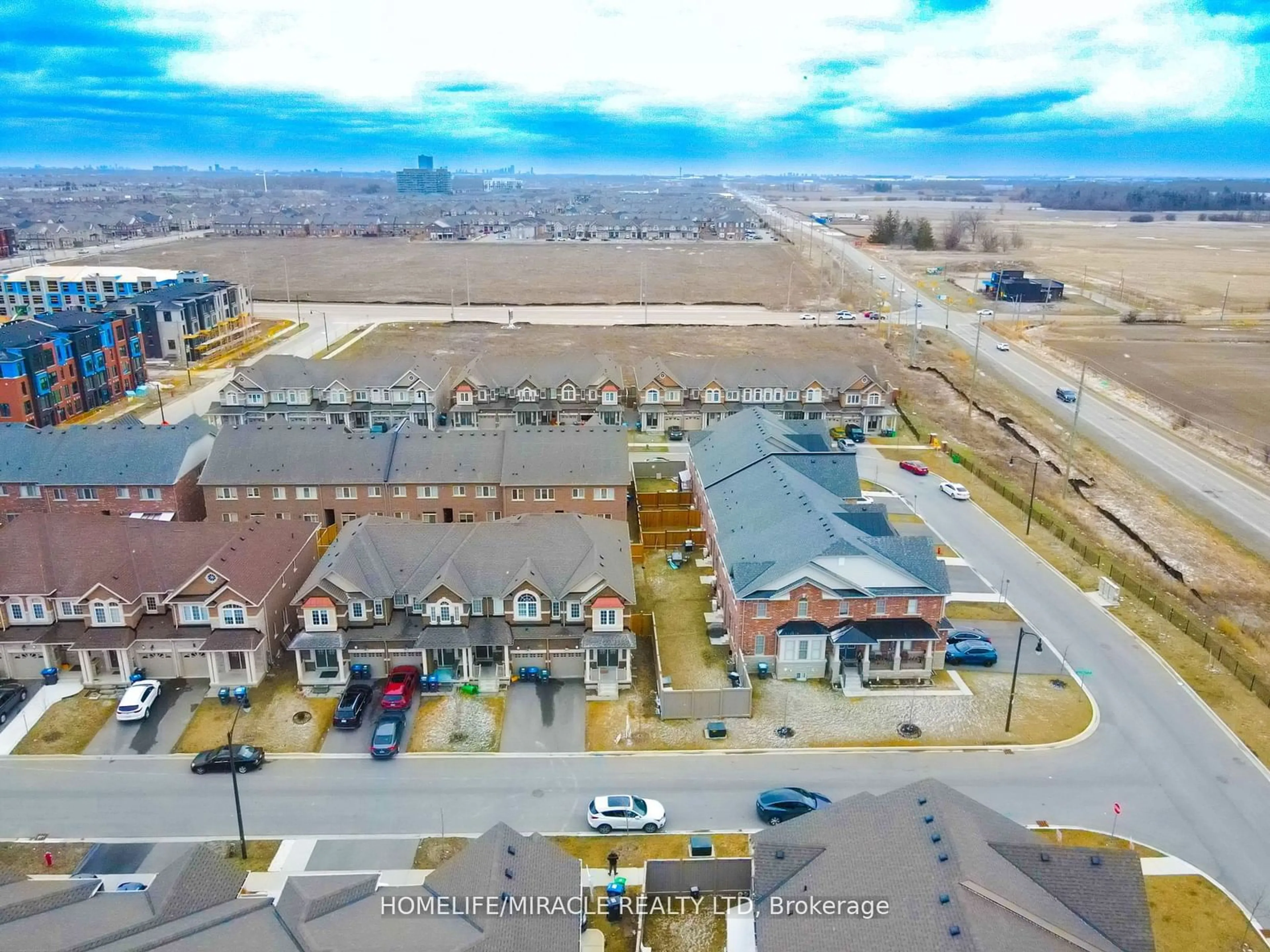 Street view for 25 Dale Meadows Rd, Brampton Ontario L7A 4Z8