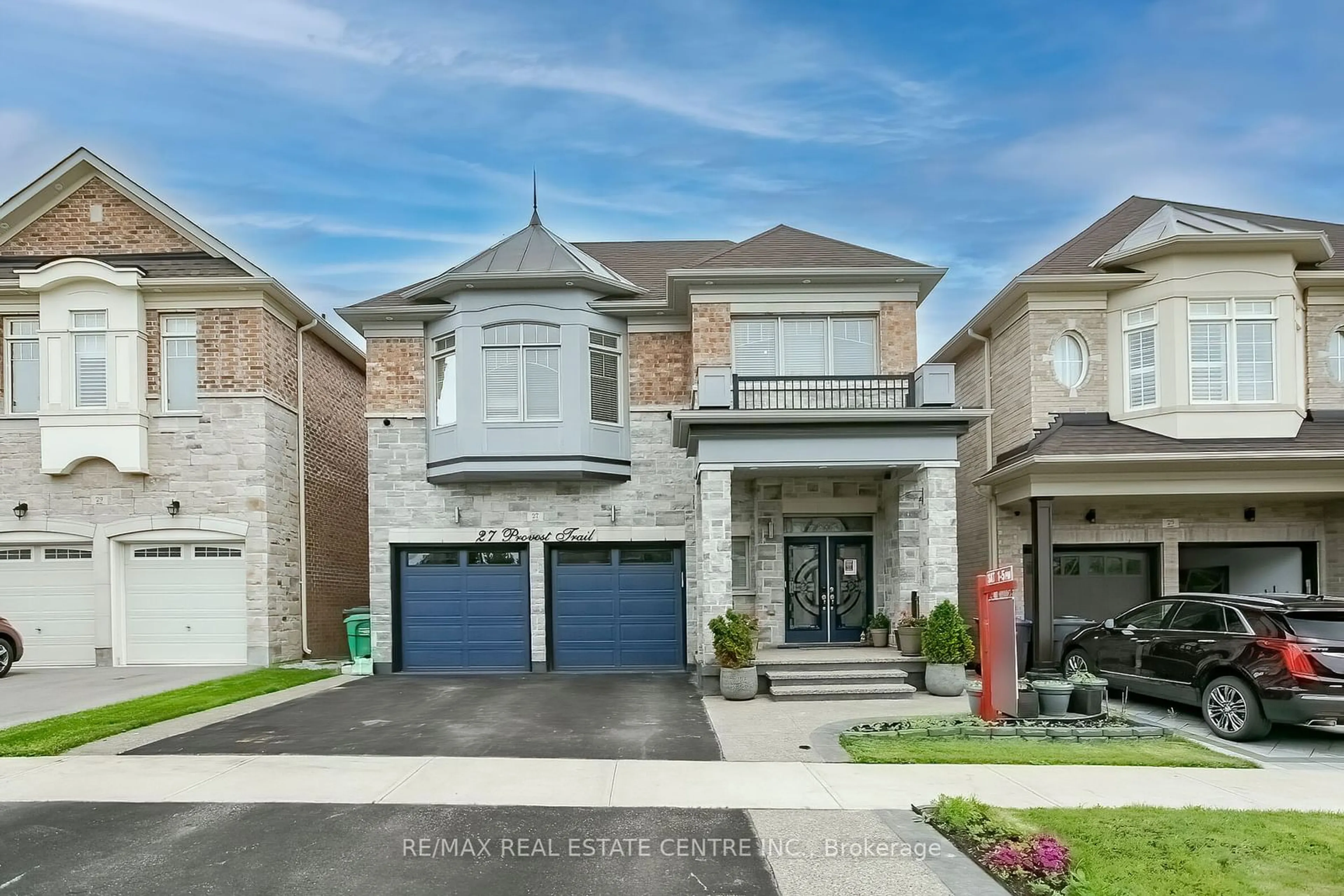 Frontside or backside of a home for 27 Provost Tr, Brampton Ontario L6Y 6E7