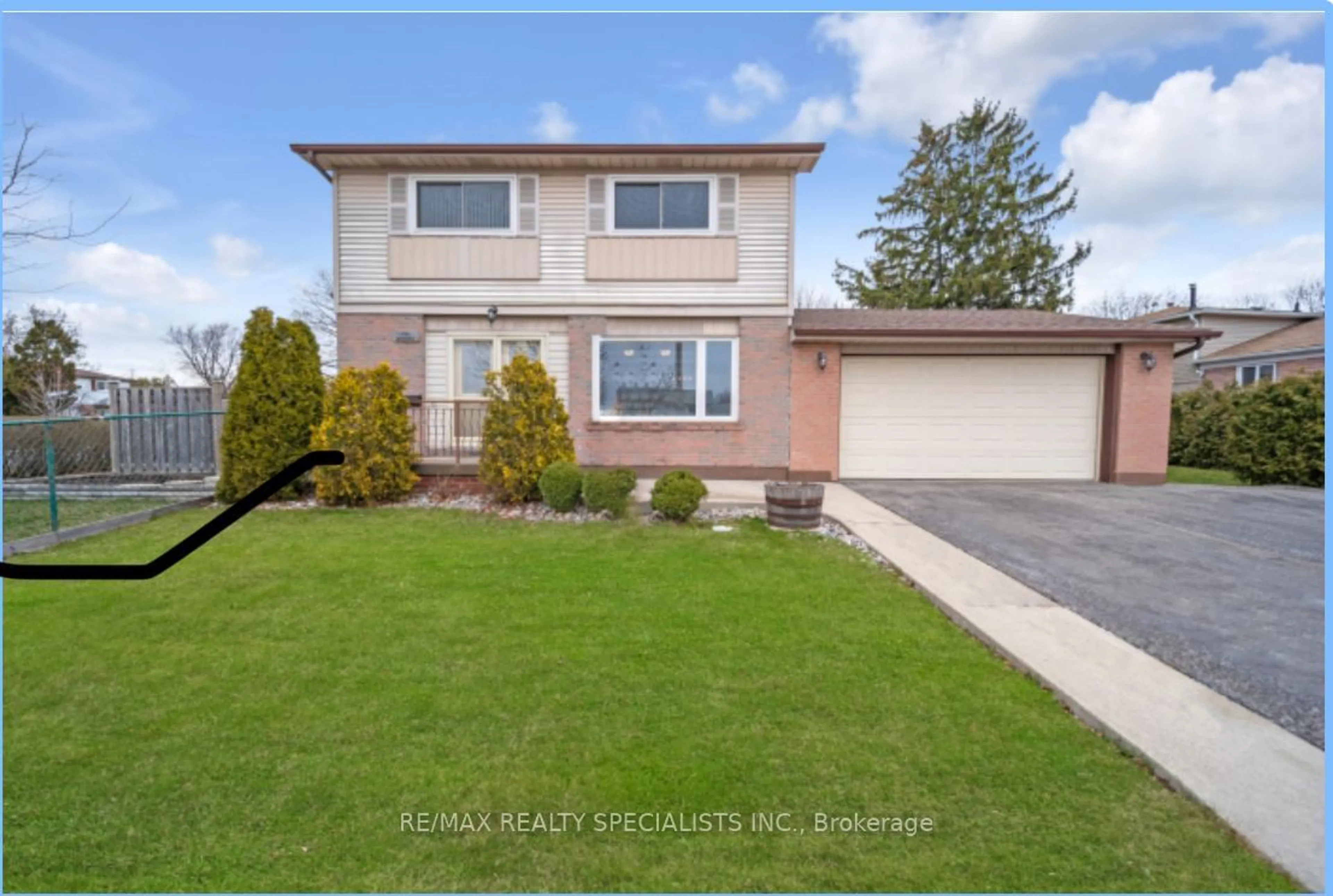 Frontside or backside of a home for 363 Vodden St, Brampton Ontario L6V 1N5
