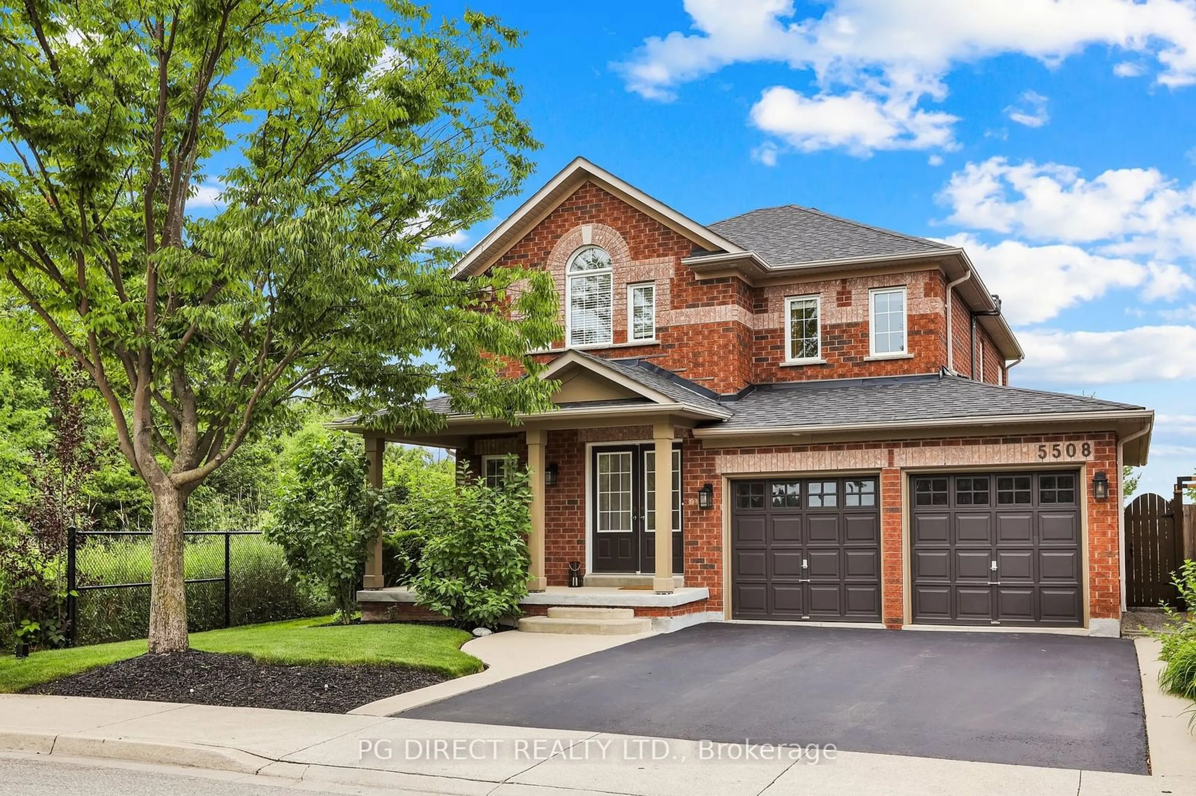 Home with brick exterior material for 5508 Twelve Mile Tr, Burlington Ontario L7L 7L3