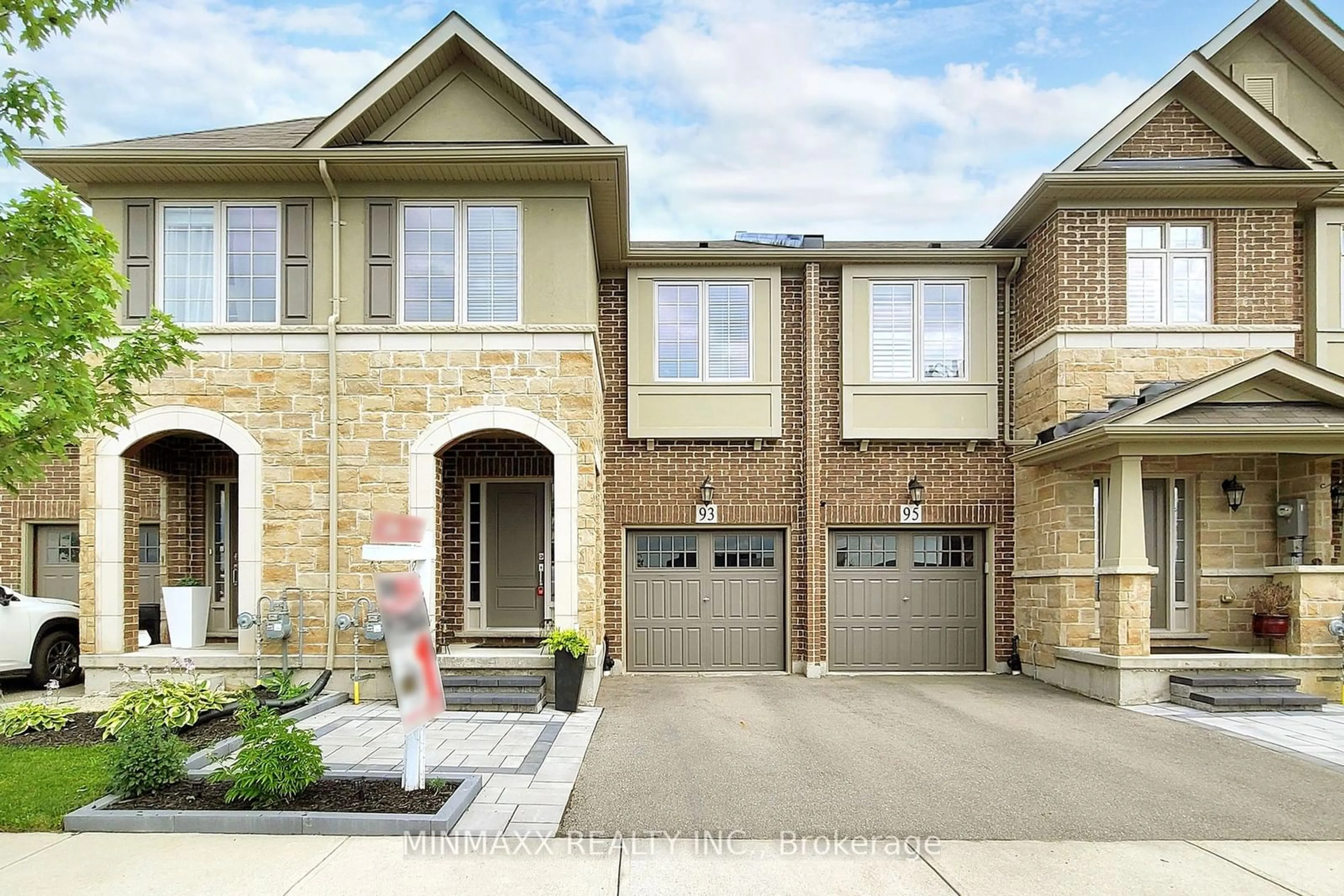 Home with brick exterior material for 93 Tasker Crt, Milton Ontario L9E 1B9