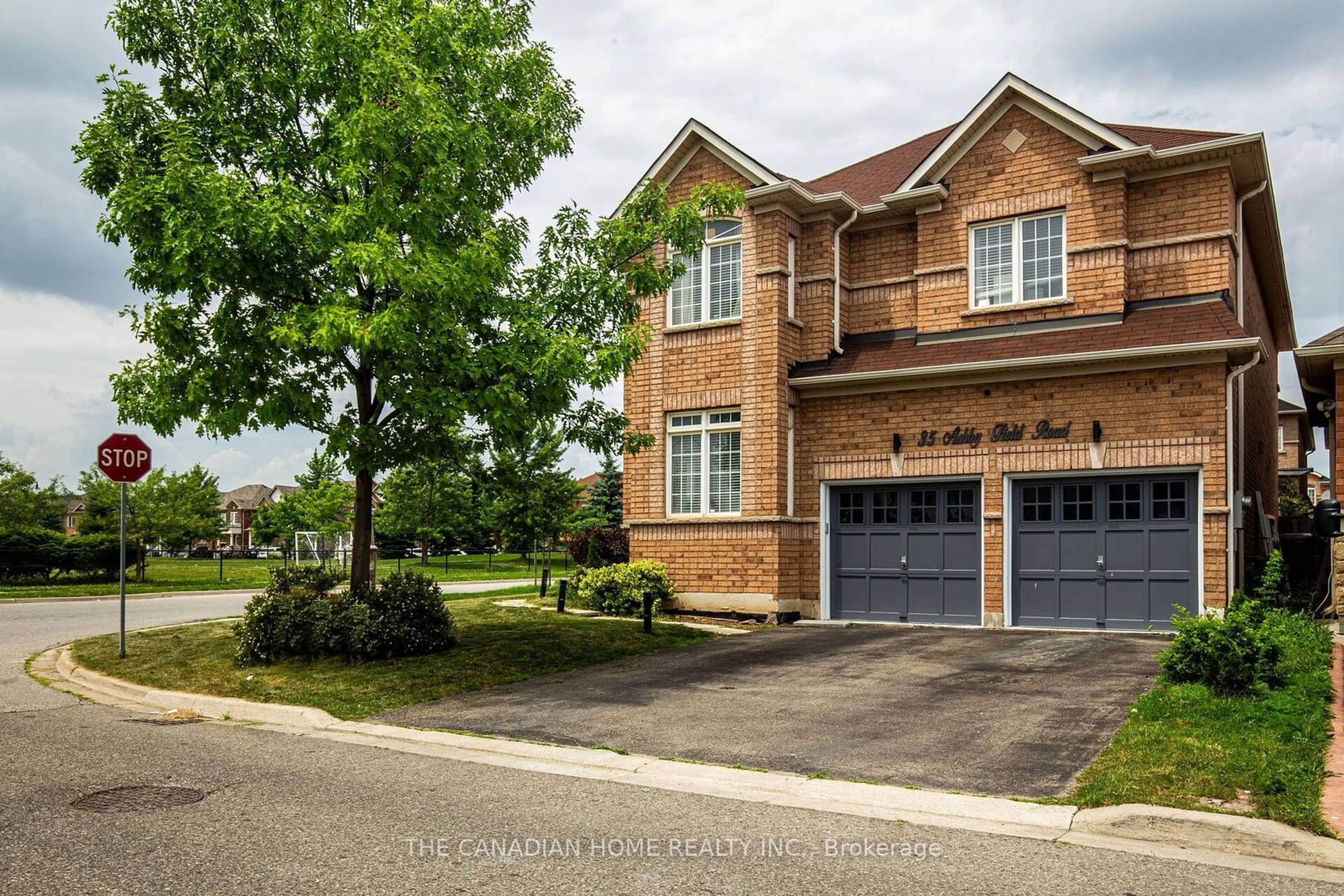 Home with brick exterior material for 35 Ashby Field Rd, Brampton Ontario L6X 0R5
