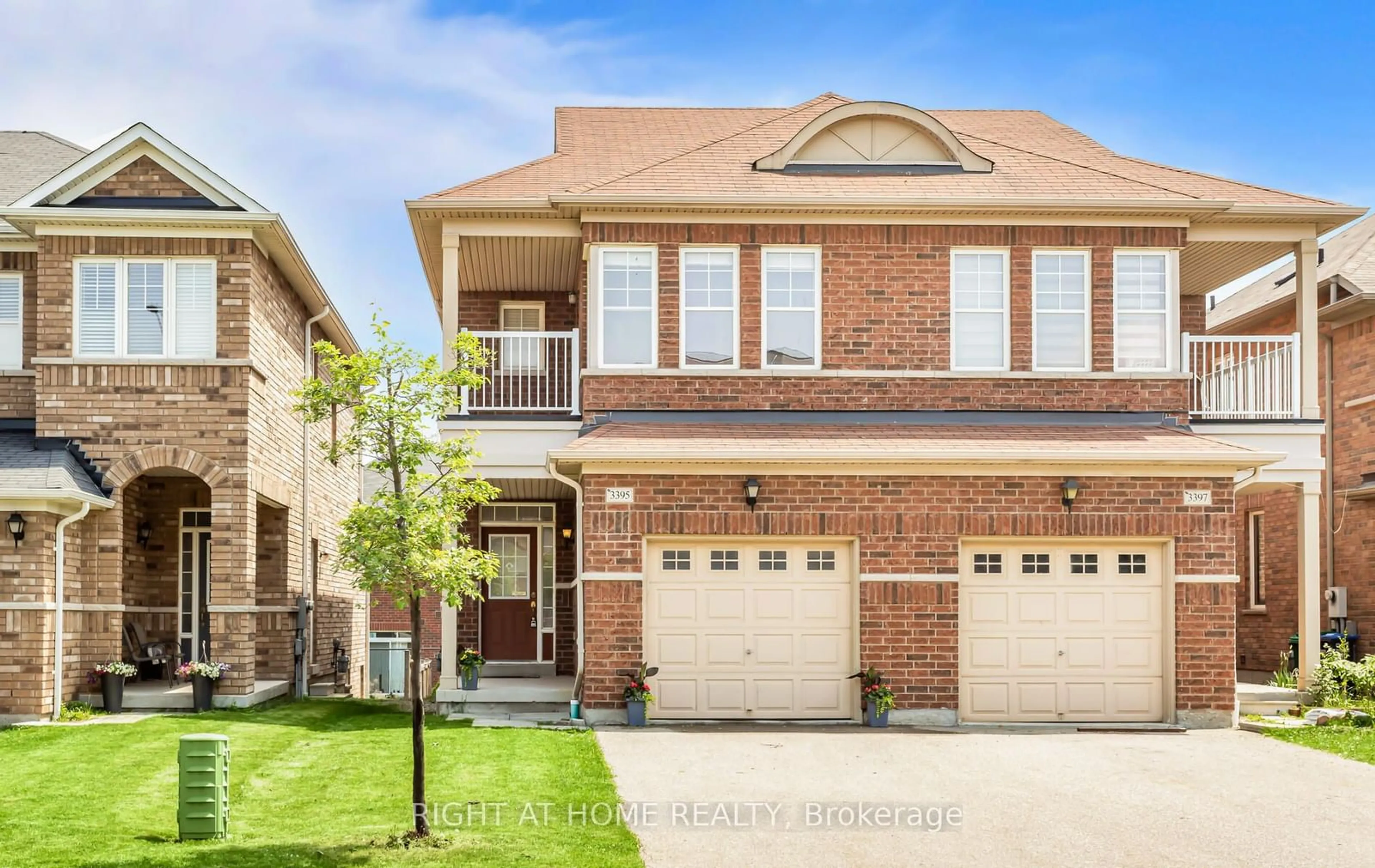 Home with brick exterior material for 3395 Stoney Cres, Mississauga Ontario L5M 0N7