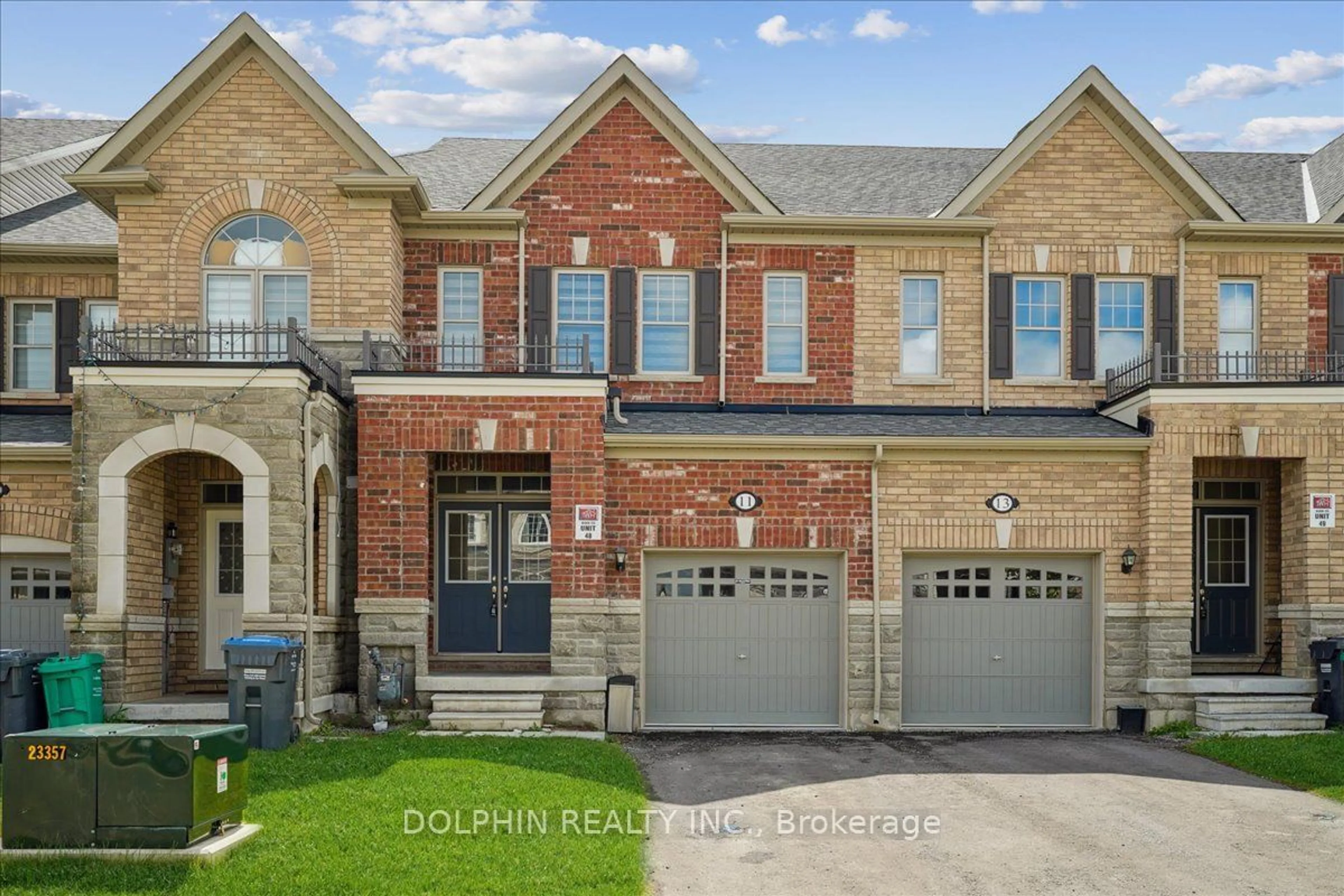 Home with brick exterior material for 11 Donald Stewart Rd, Brampton Ontario L7A 0C3