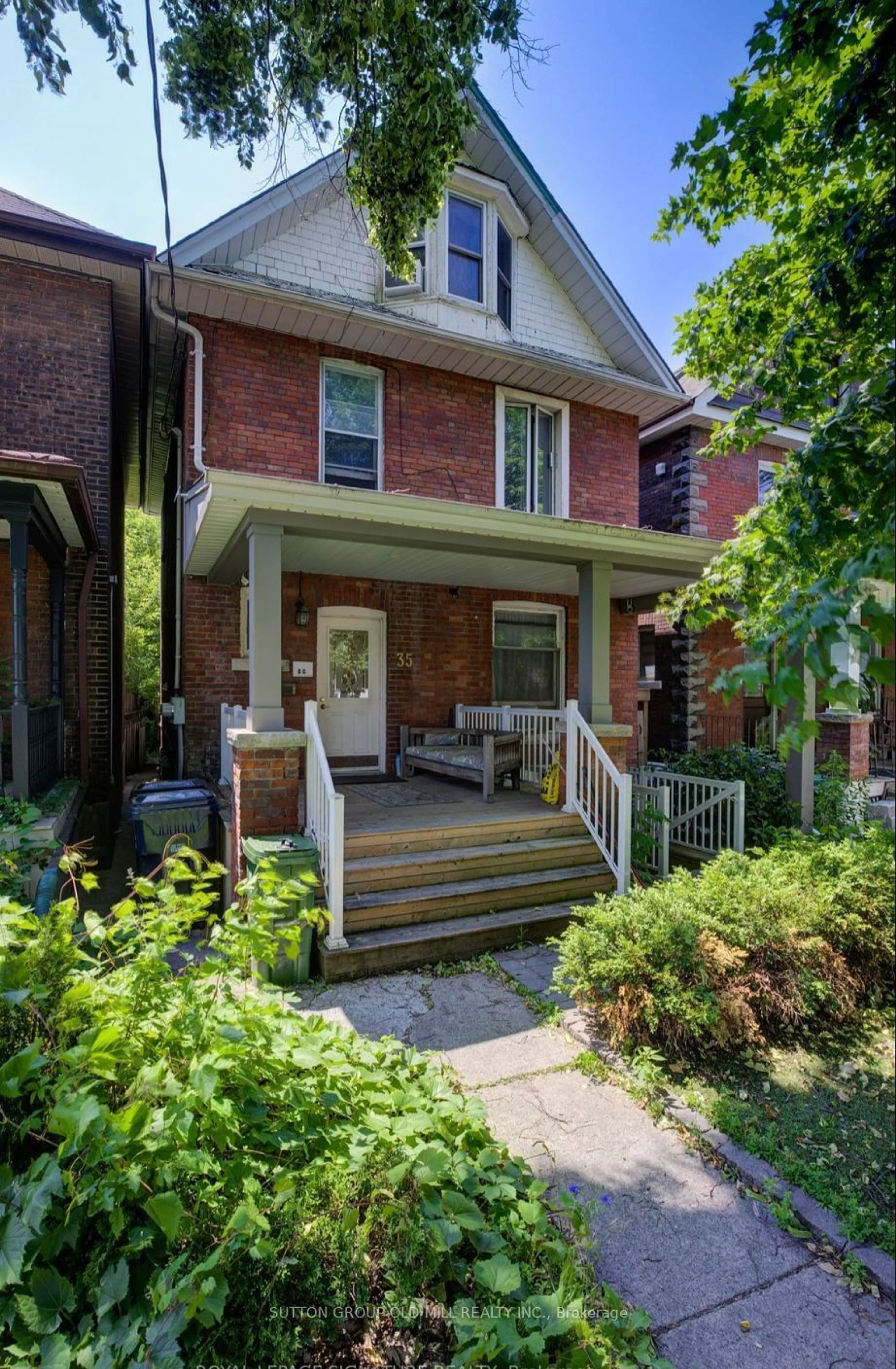 Home with brick exterior material for 35 Humberside Ave, Toronto Ontario M6P 1J6