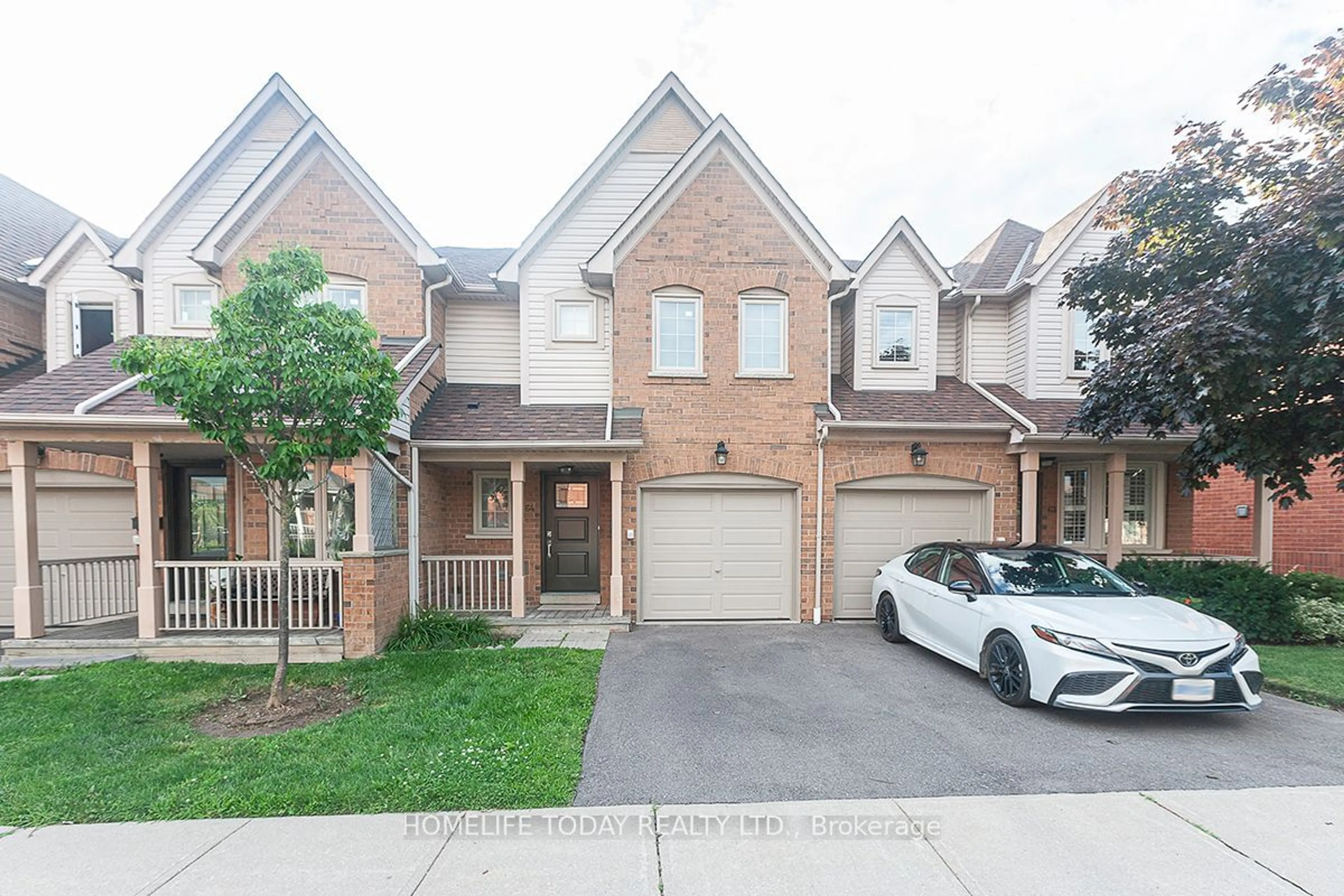 A pic from exterior of the house or condo for 5223 Fairford Cres #64, Mississauga Ontario L5V 2M6