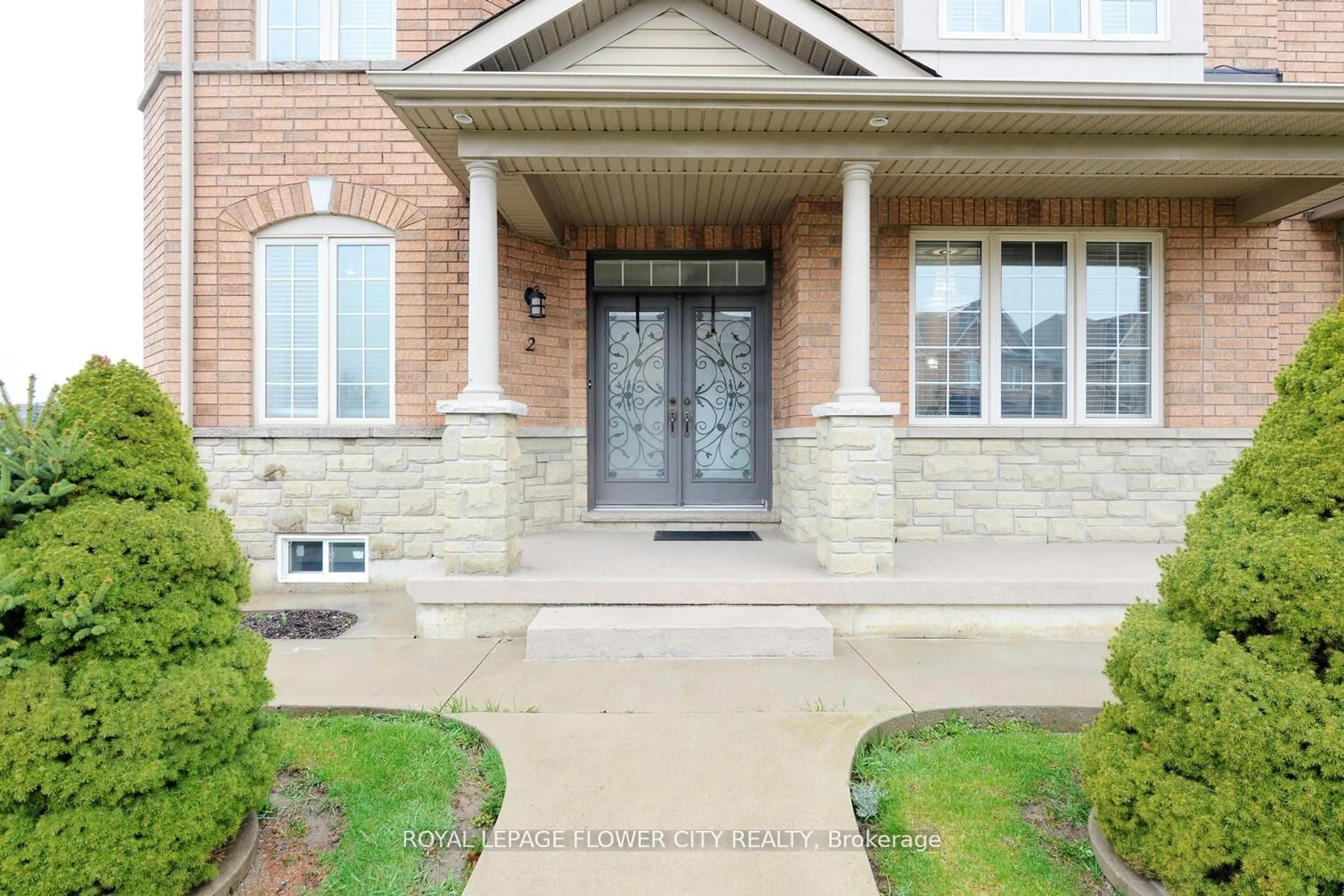 Home with brick exterior material for 2 Addiscott St, Brampton Ontario L6R 0W1