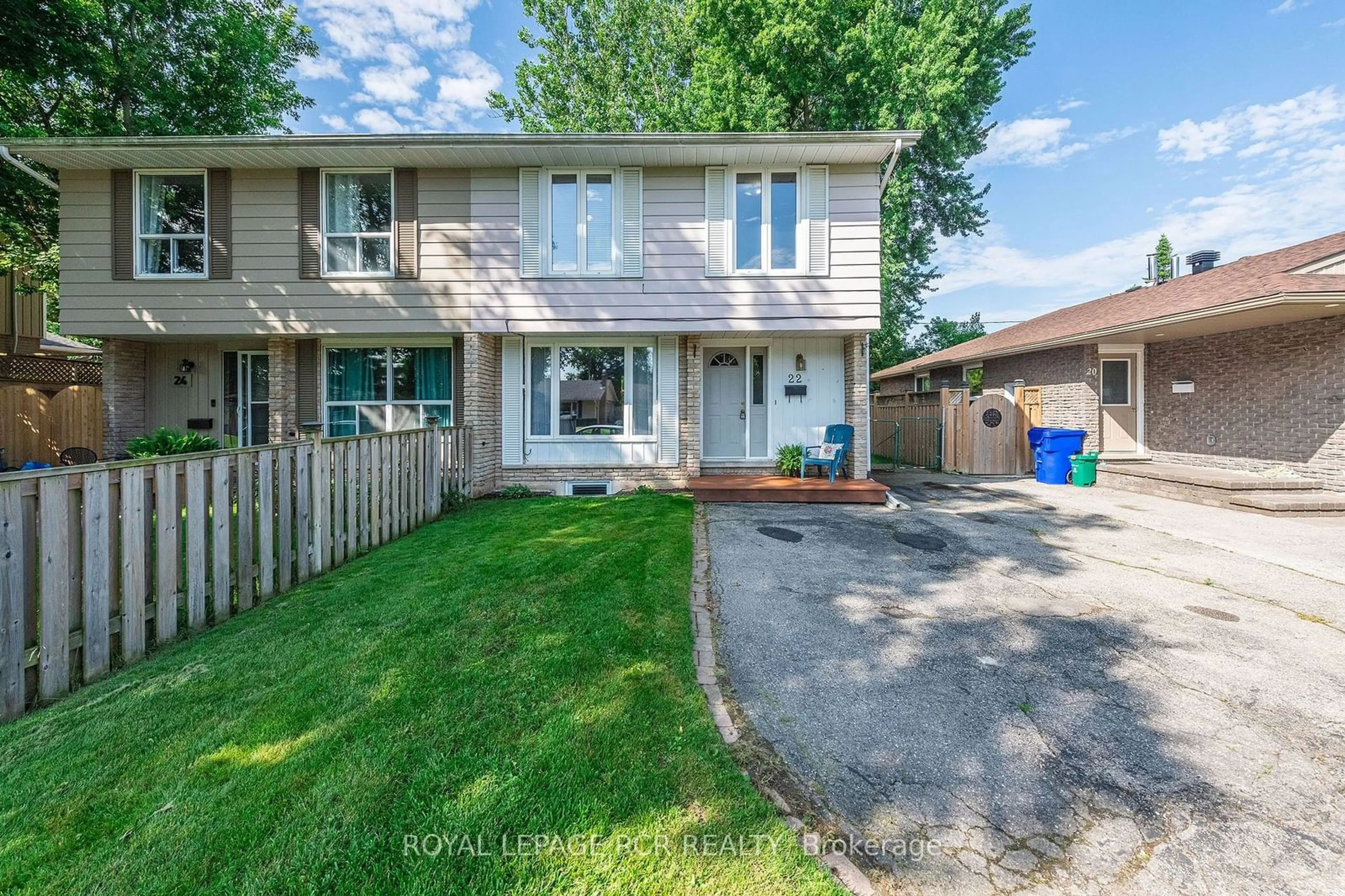 Frontside or backside of a home for 22 Erindale Ave, Orangeville Ontario L9W 2V9