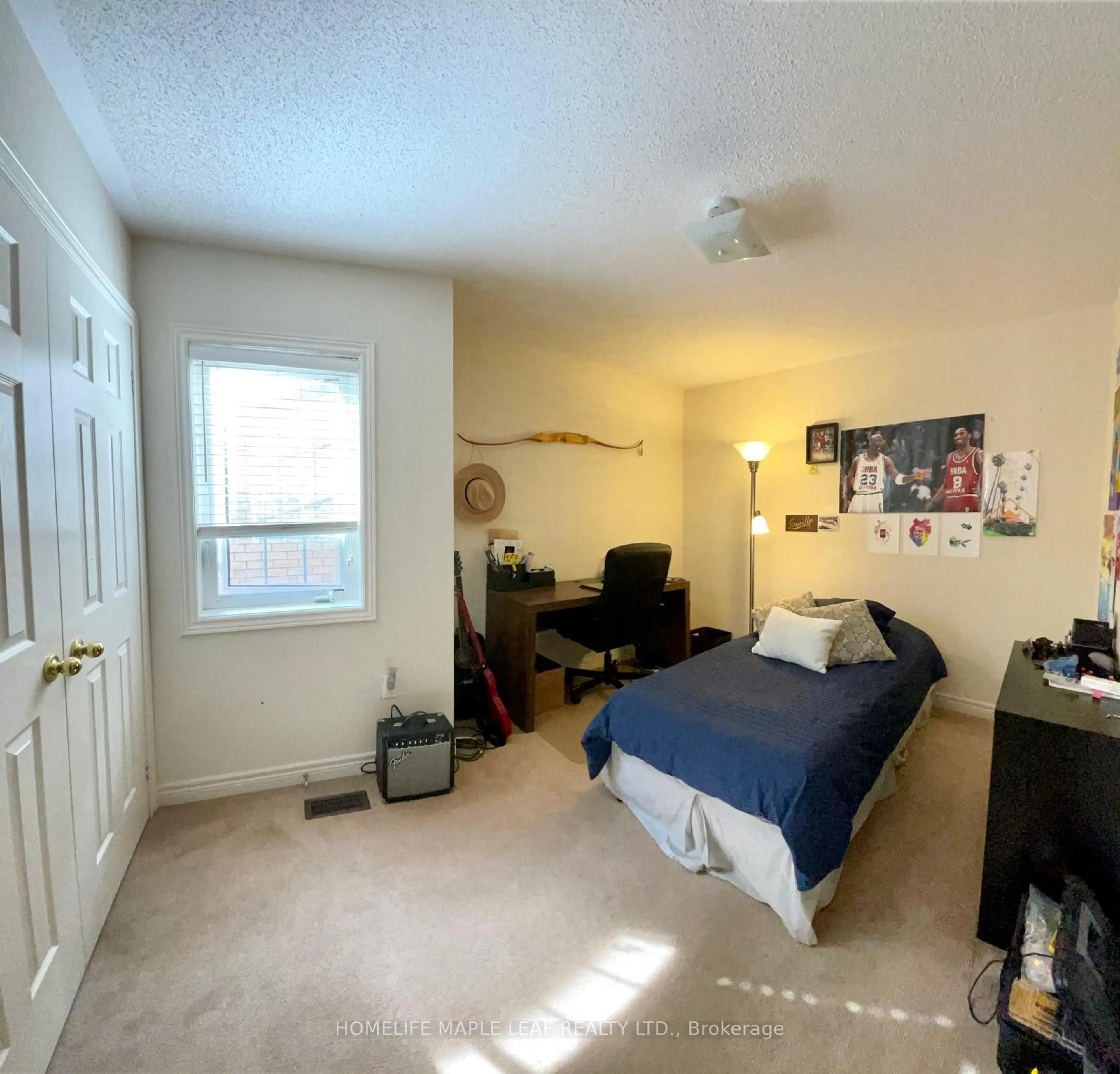 A pic of a room for 3422 Stoney Cres, Mississauga Ontario L5M 0V5