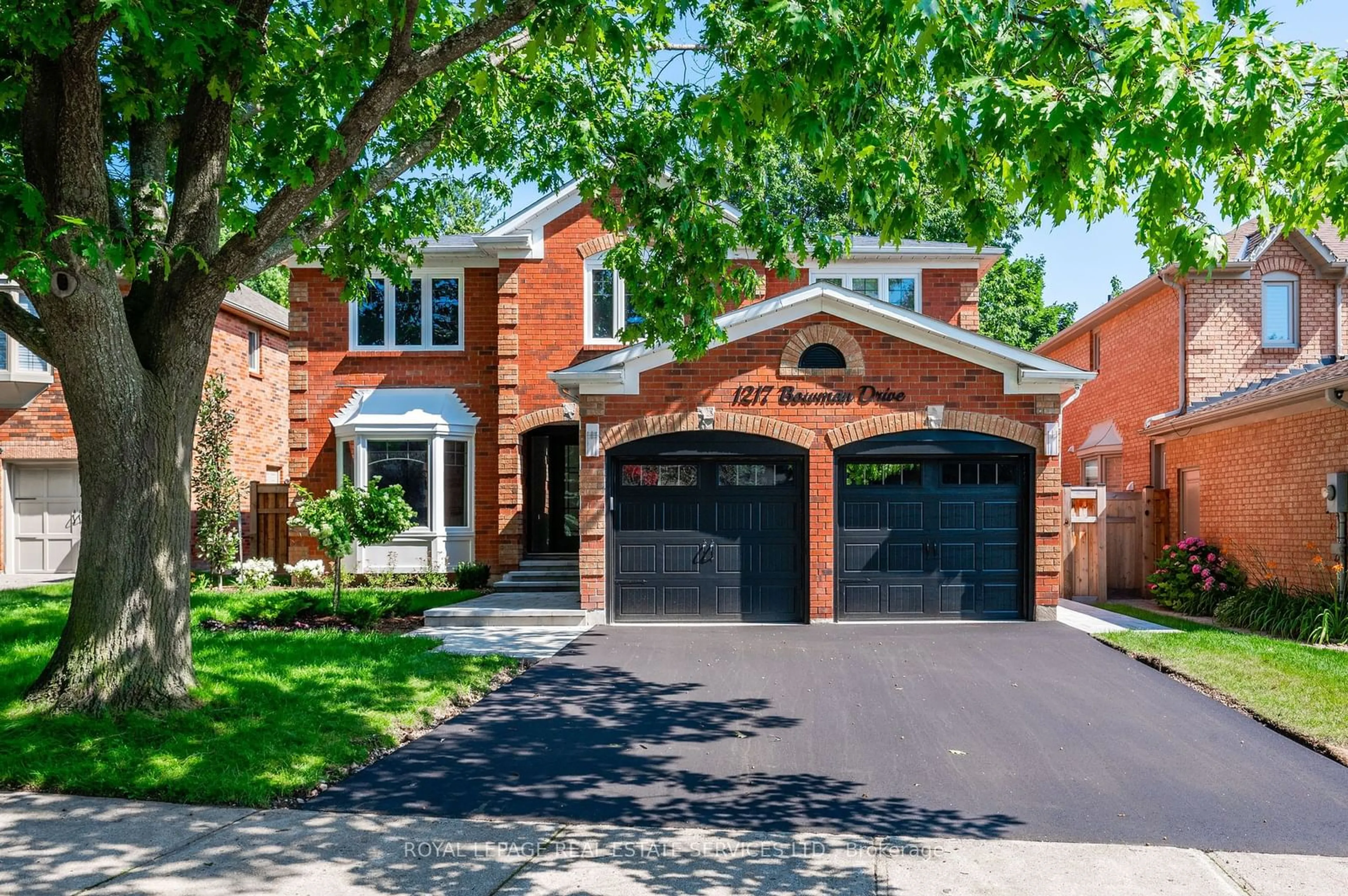Home with brick exterior material for 1217 Bowman Dr, Oakville Ontario L6M 2T4