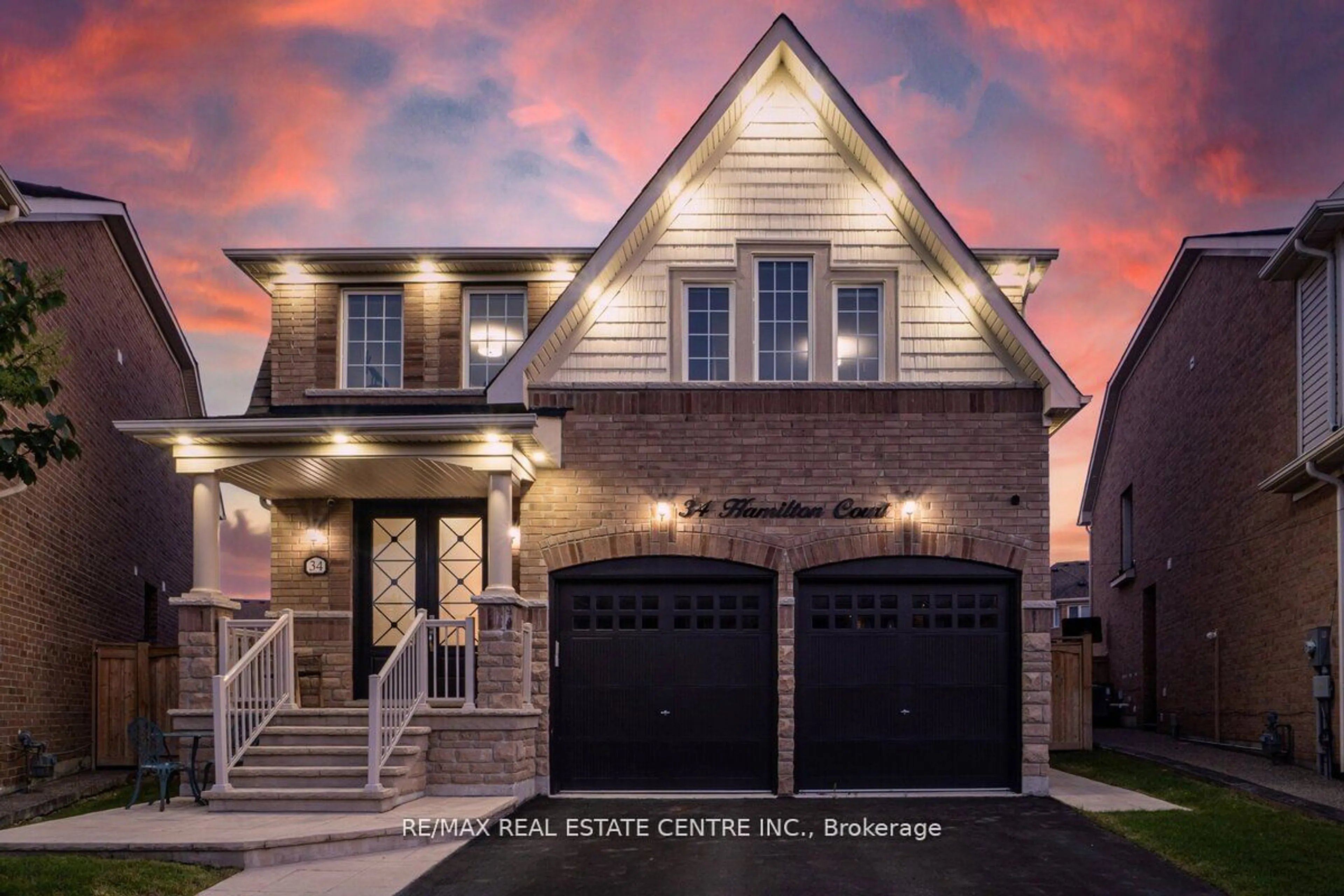 Home with brick exterior material for 34 HAMILTON Crt, Caledon Ontario L7C 2H1