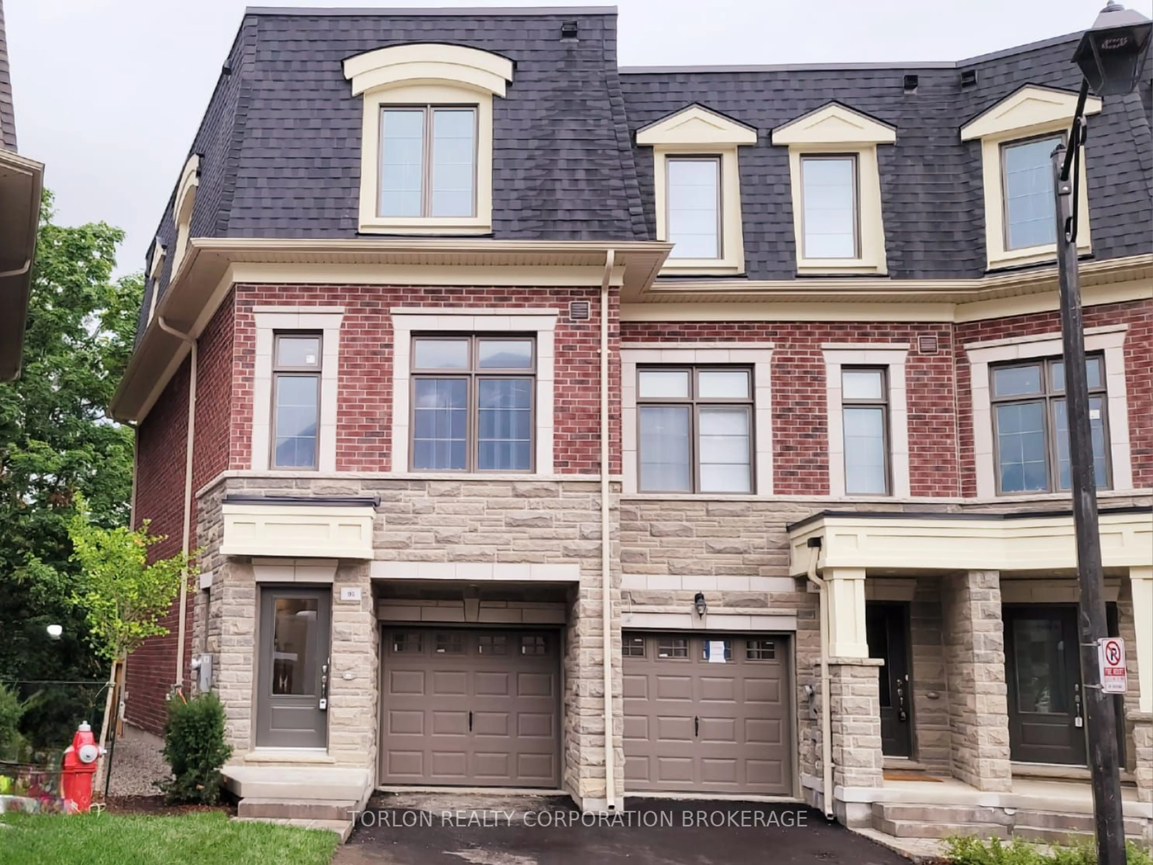 Home with brick exterior material for 96 Salina St, Mississauga Ontario L5M 1X8