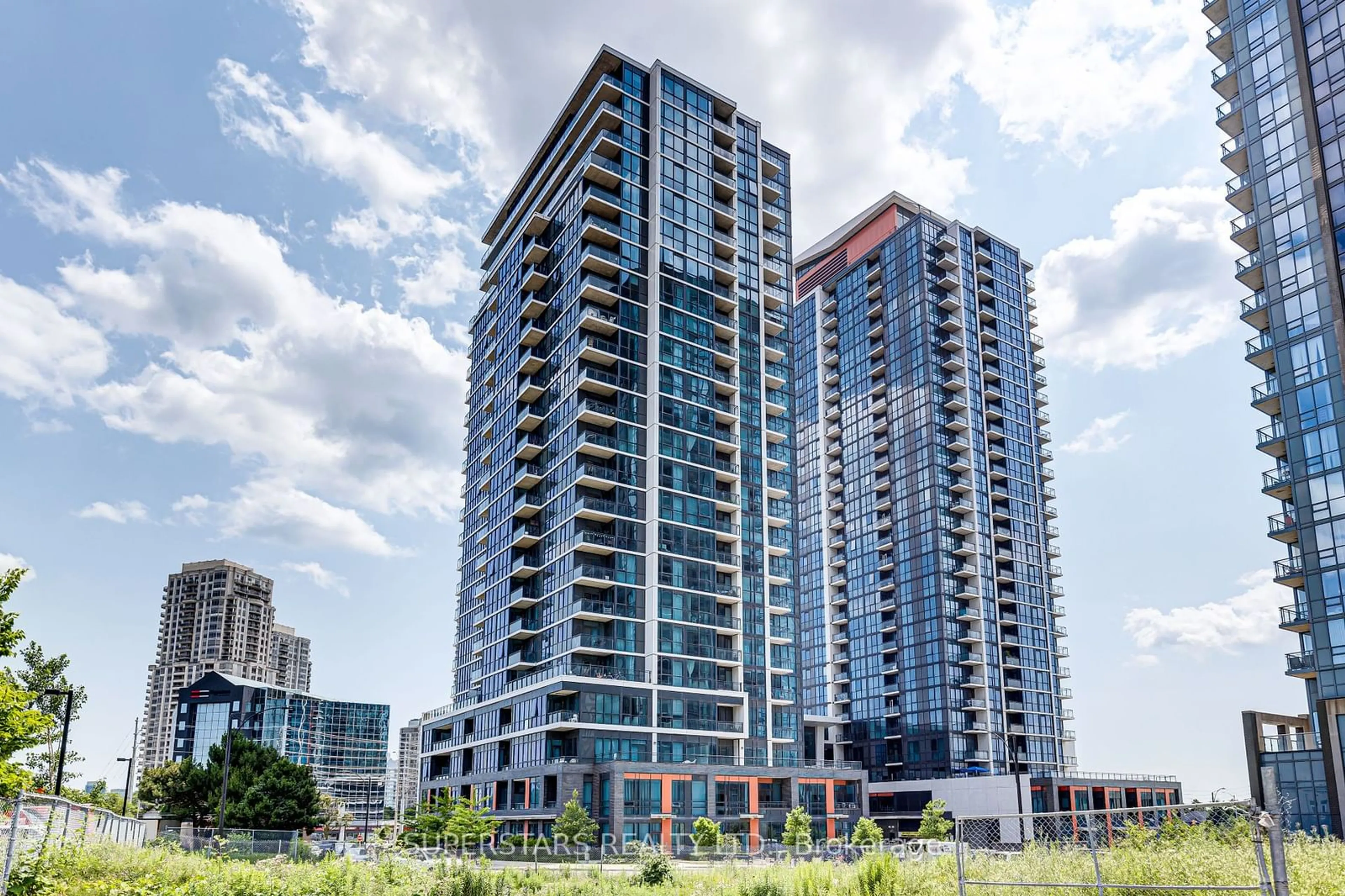 A pic from exterior of the house or condo for 55 Eglinton Ave #1508, Mississauga Ontario L5R 0E4