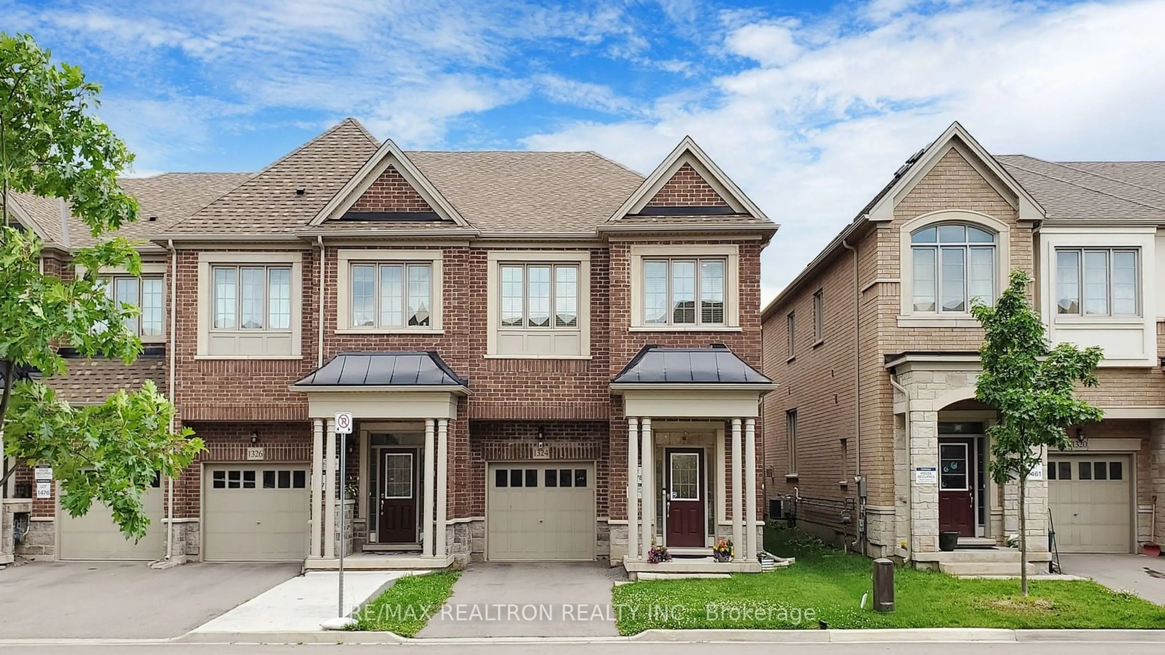 A pic from exterior of the house or condo for 1324 Restivo Lane, Milton Ontario L9T 2X5