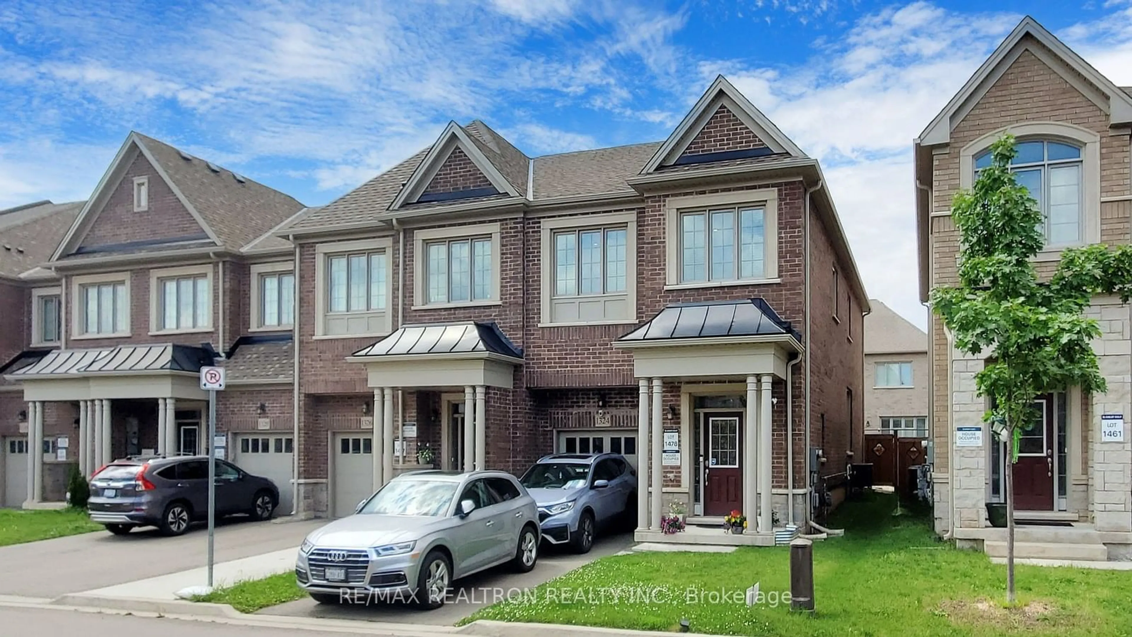 A pic from exterior of the house or condo for 1324 Restivo Lane, Milton Ontario L9T 2X5