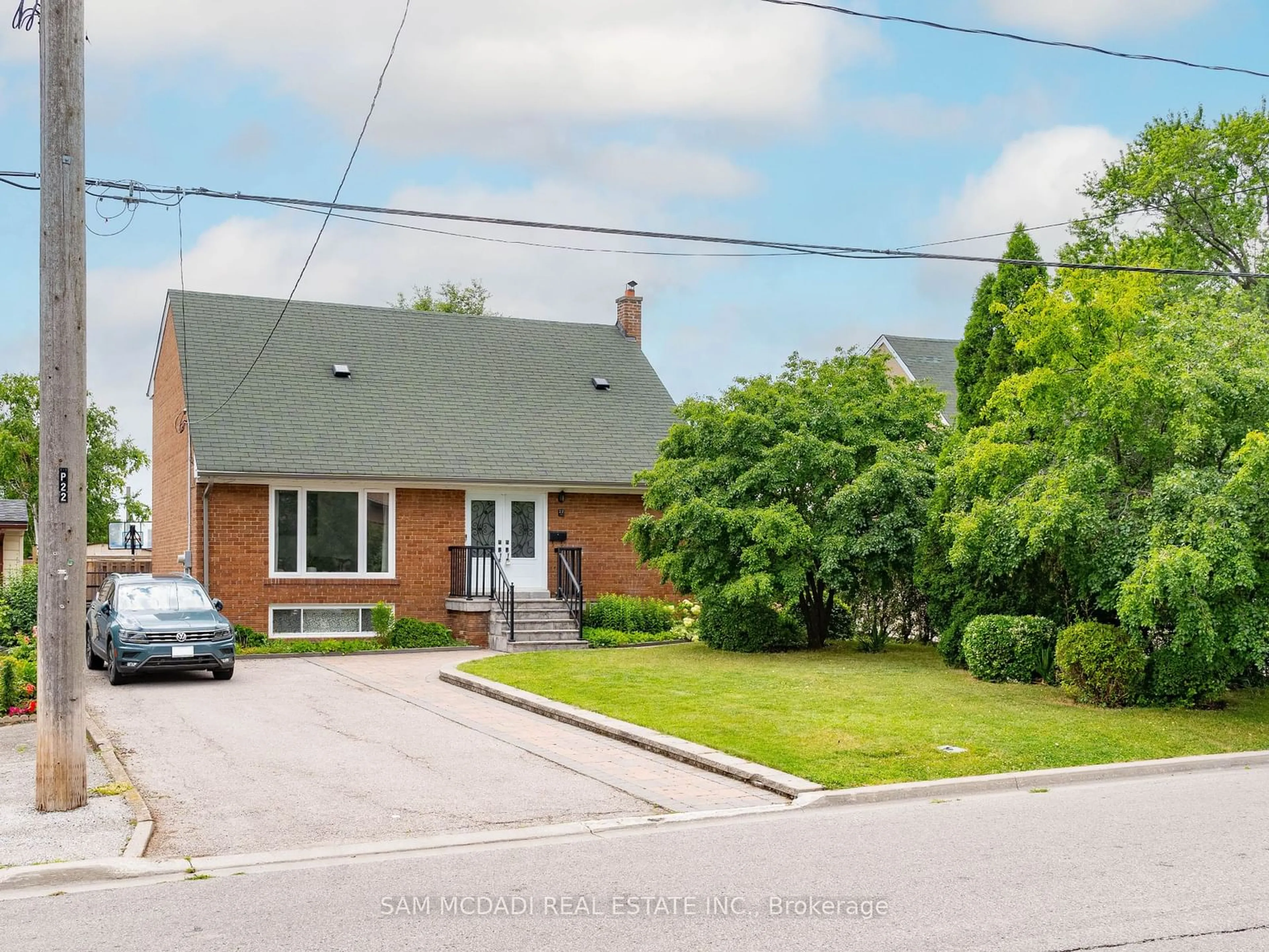 Frontside or backside of a home for 22 De Marco Blvd, Toronto Ontario M6L 2W1