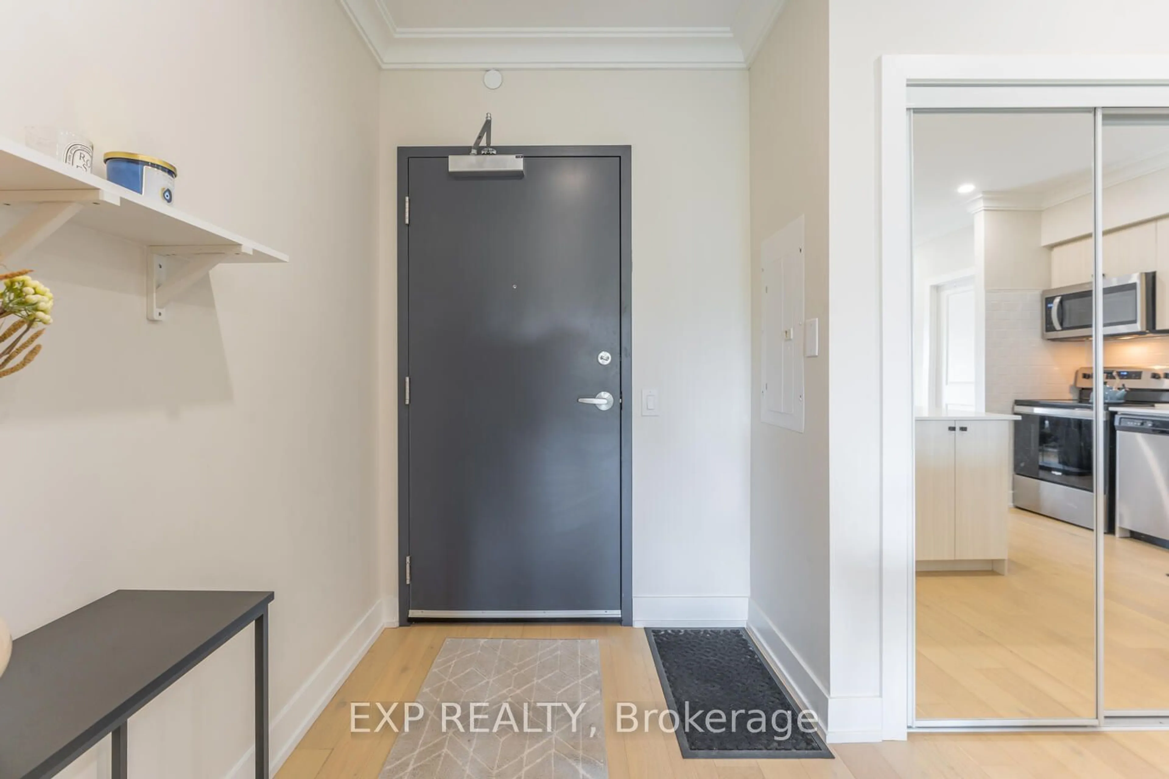 Indoor entryway for 310 Broadway Ave #202, Orangeville Ontario L9W 1L3