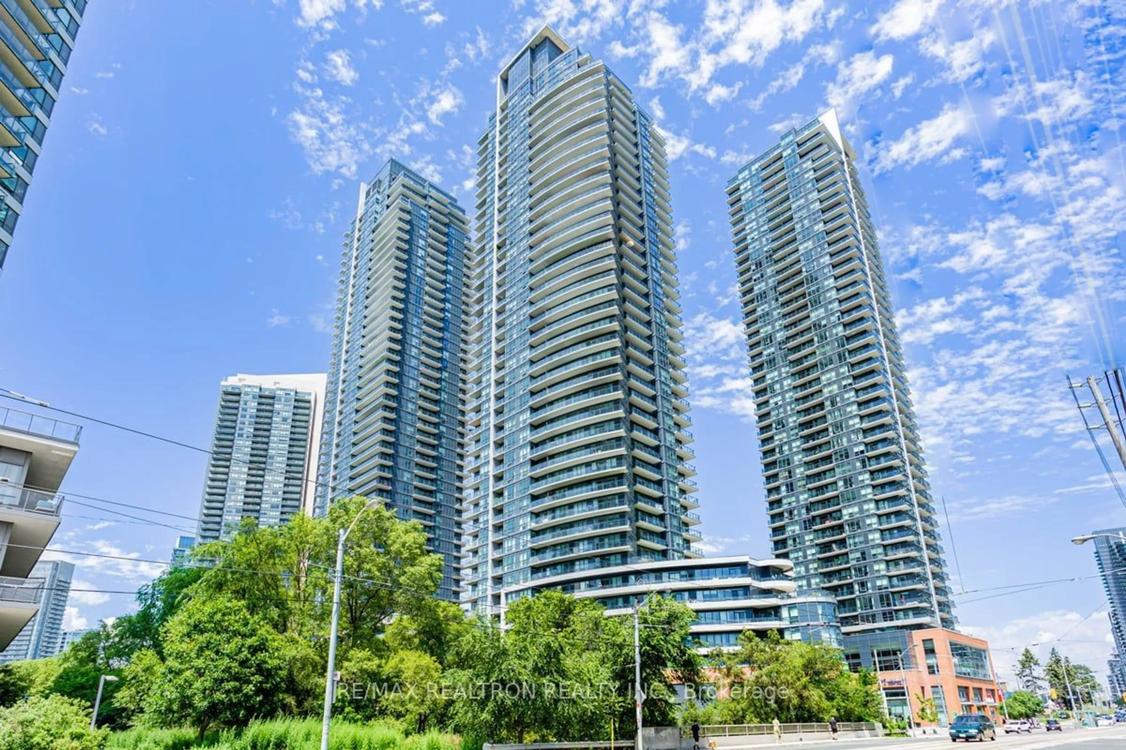 A pic from exterior of the house or condo for 2212 Lake Shore Blvd #3705, Toronto Ontario M8V 0C2