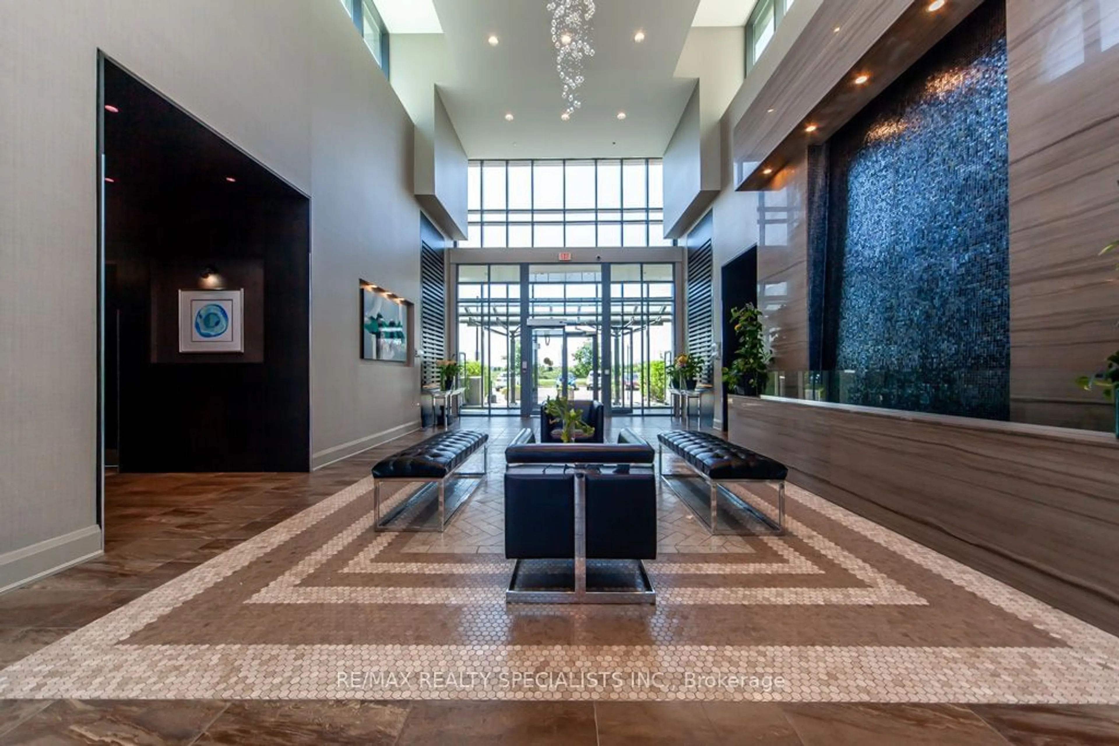 Indoor lobby for 55 Yorkland Blvd #211, Brampton Ontario L6P 4K9