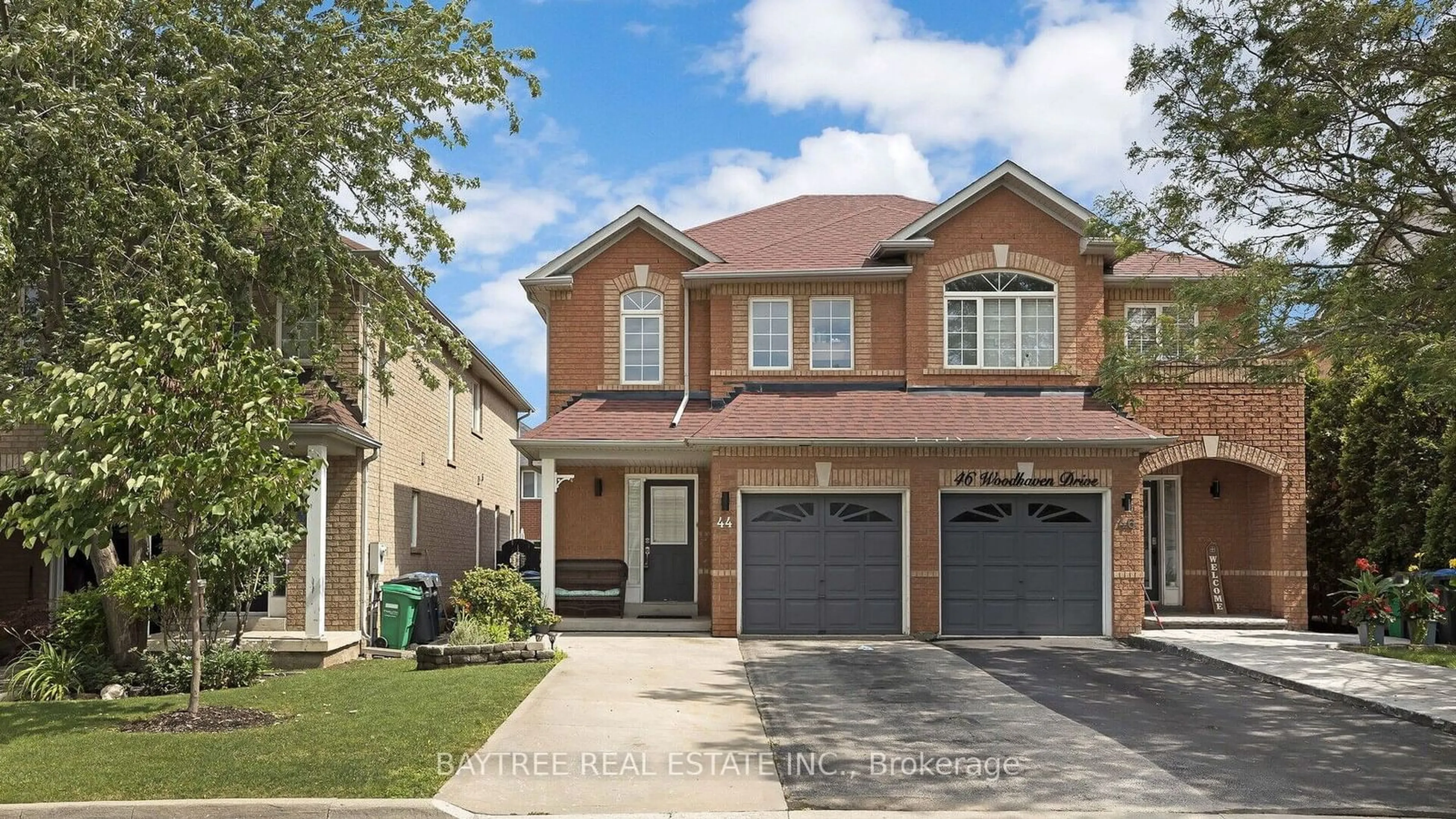 Home with brick exterior material for 44 Woodhaven Dr, Brampton Ontario L7A 1Y8