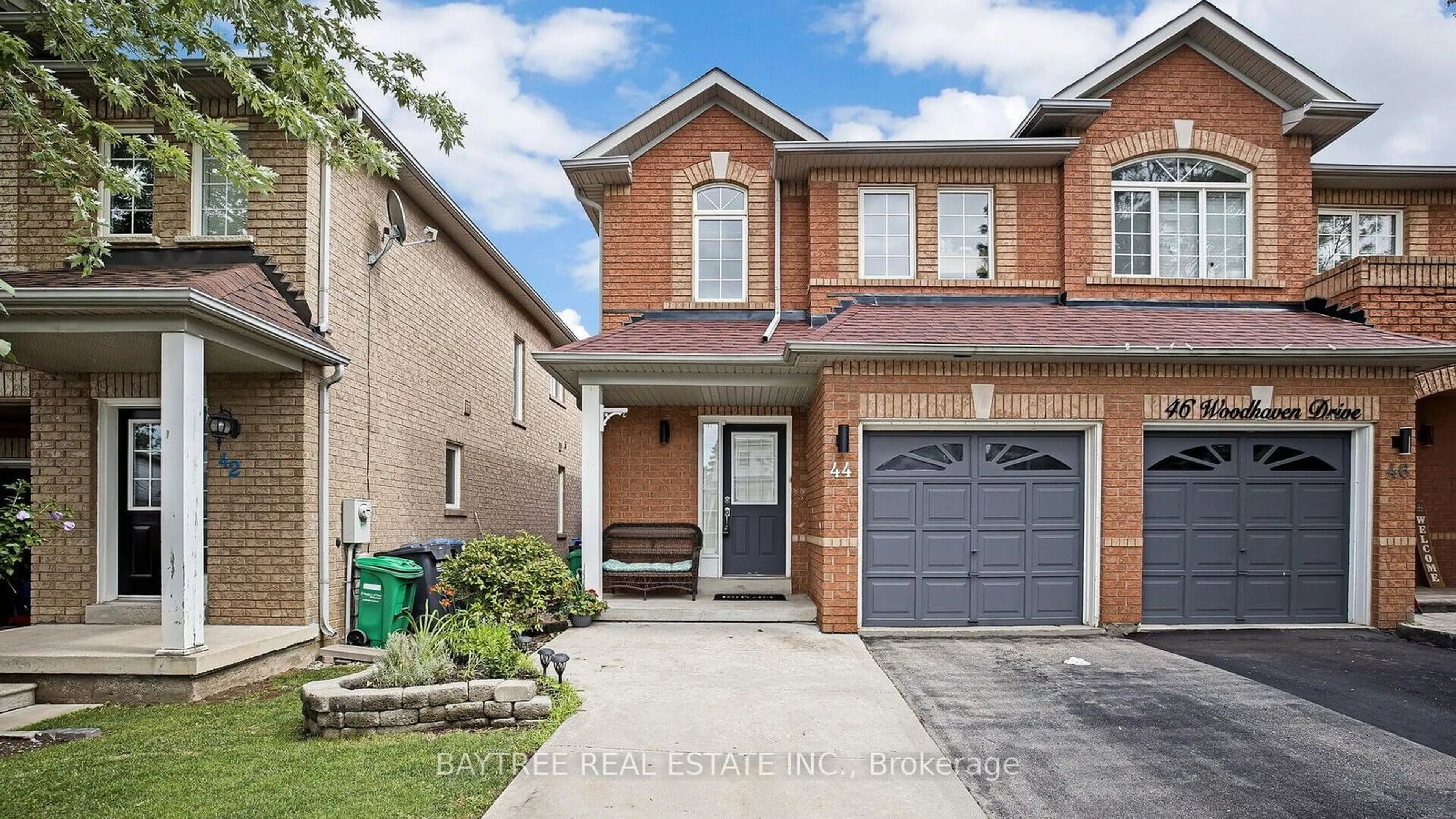 Home with brick exterior material for 44 Woodhaven Dr, Brampton Ontario L7A 1Y8