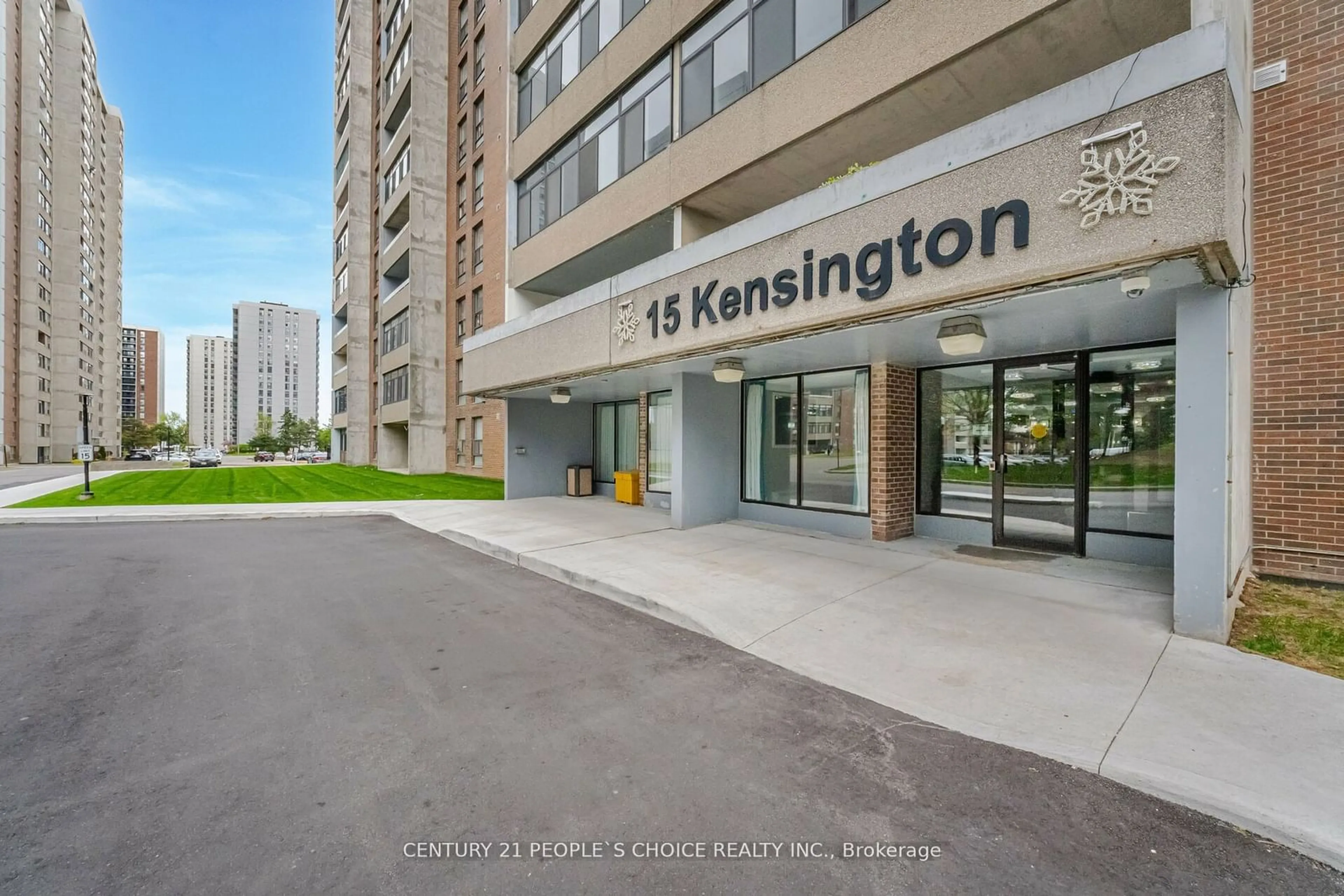 A pic from exterior of the house or condo for 15 Kensington Rd #1508, Brampton Ontario L6T 3W2