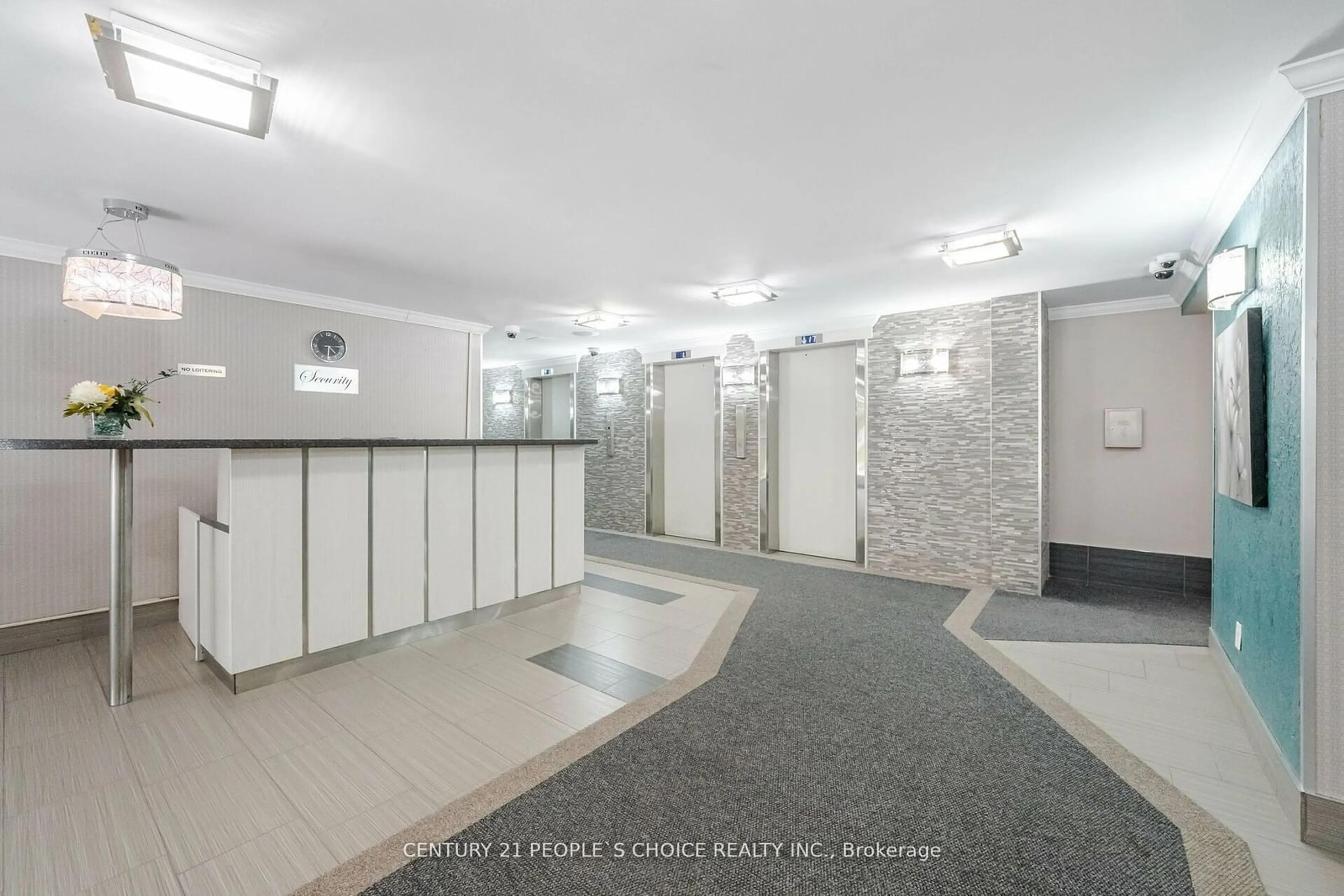 Indoor foyer, unknown floor for 15 Kensington Rd #1508, Brampton Ontario L6T 3W2