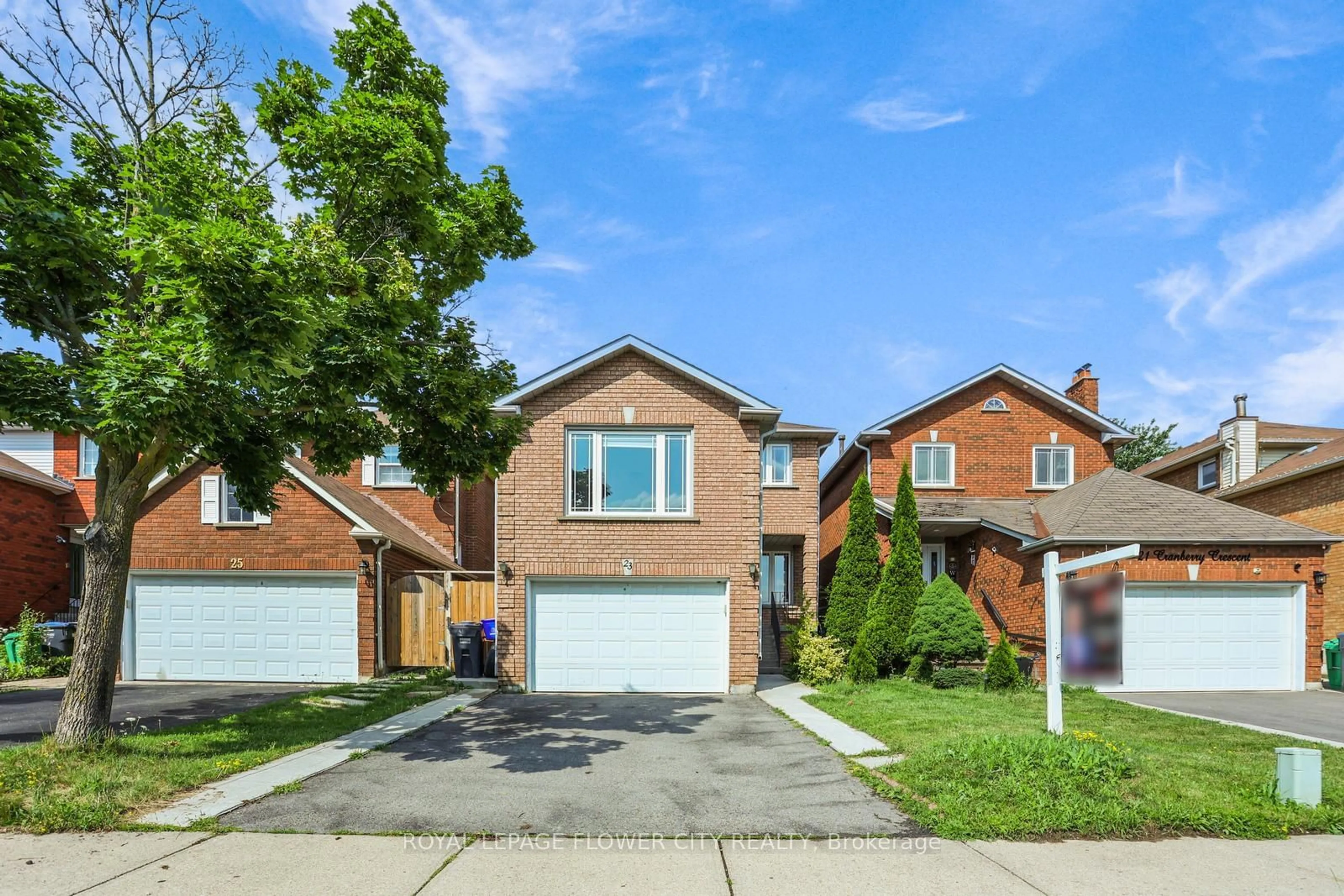 Frontside or backside of a home for 23 Cranberry Cres, Brampton Ontario L6Y 4P7