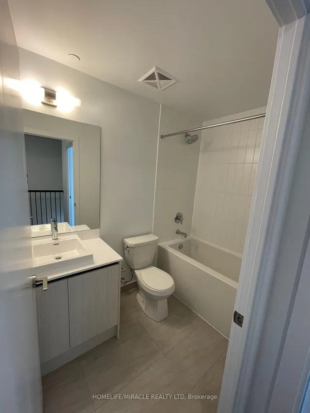 Additional property image - 251 Manitoba St Unit 137