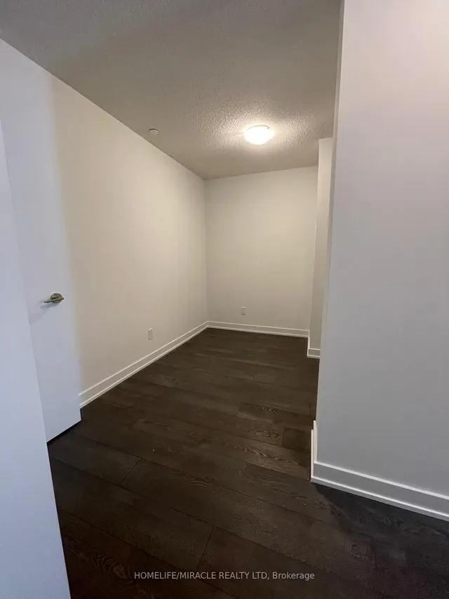 Additional property image - 251 Manitoba St Unit 137
