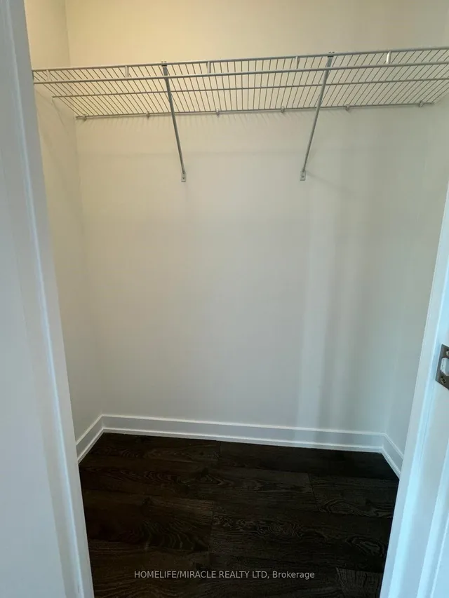 Additional property image - 251 Manitoba St Unit 137