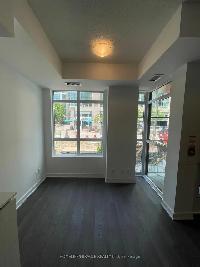 Additional property image - 251 Manitoba St Unit 137