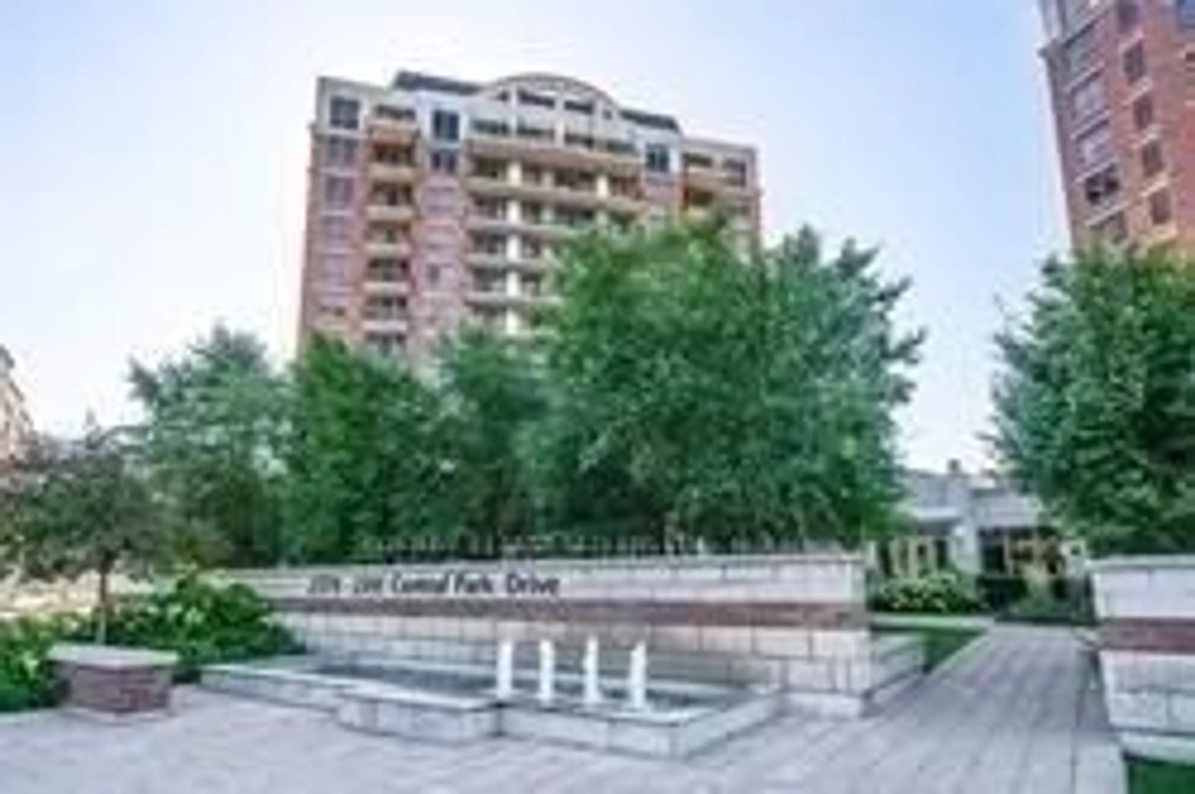 A pic from exterior of the house or condo for 2391 Central Park Dr #310, Oakville Ontario L6H 0E4