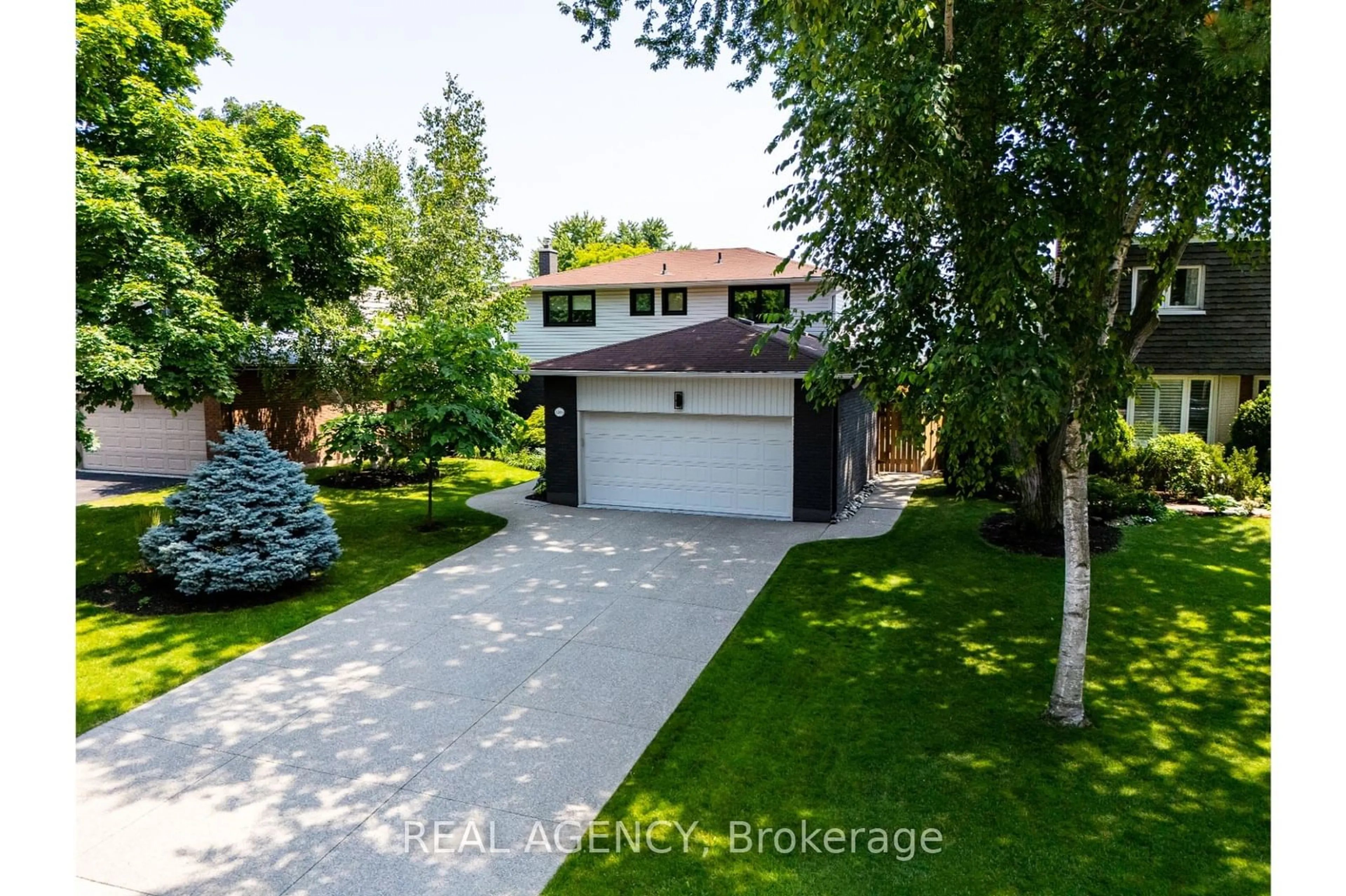 Frontside or backside of a home for 1205 Lambeth Rd, Oakville Ontario L6H 2E1