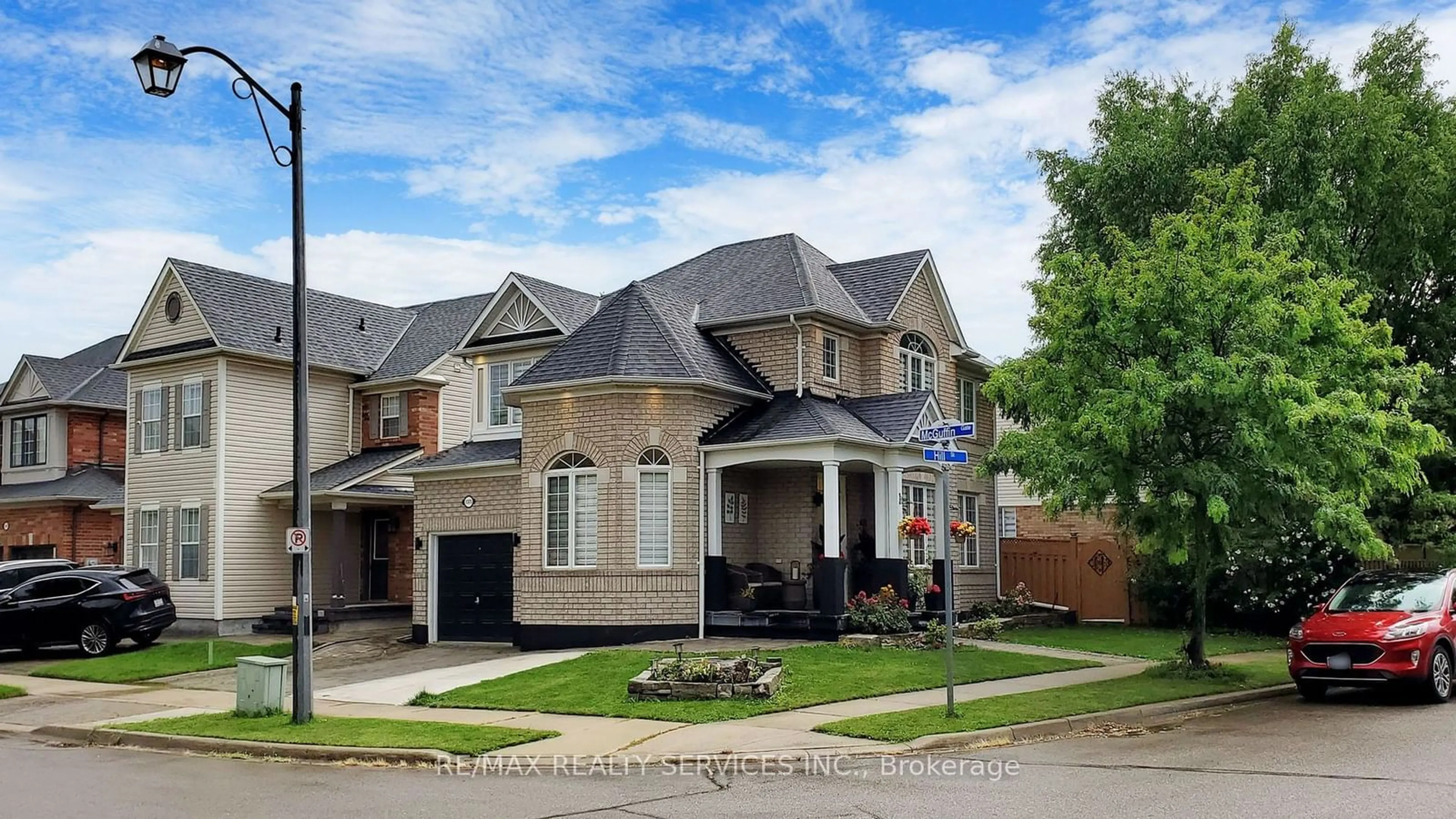 Frontside or backside of a home for 1375 Mcguffin Gate, Milton Ontario L9T 6M3