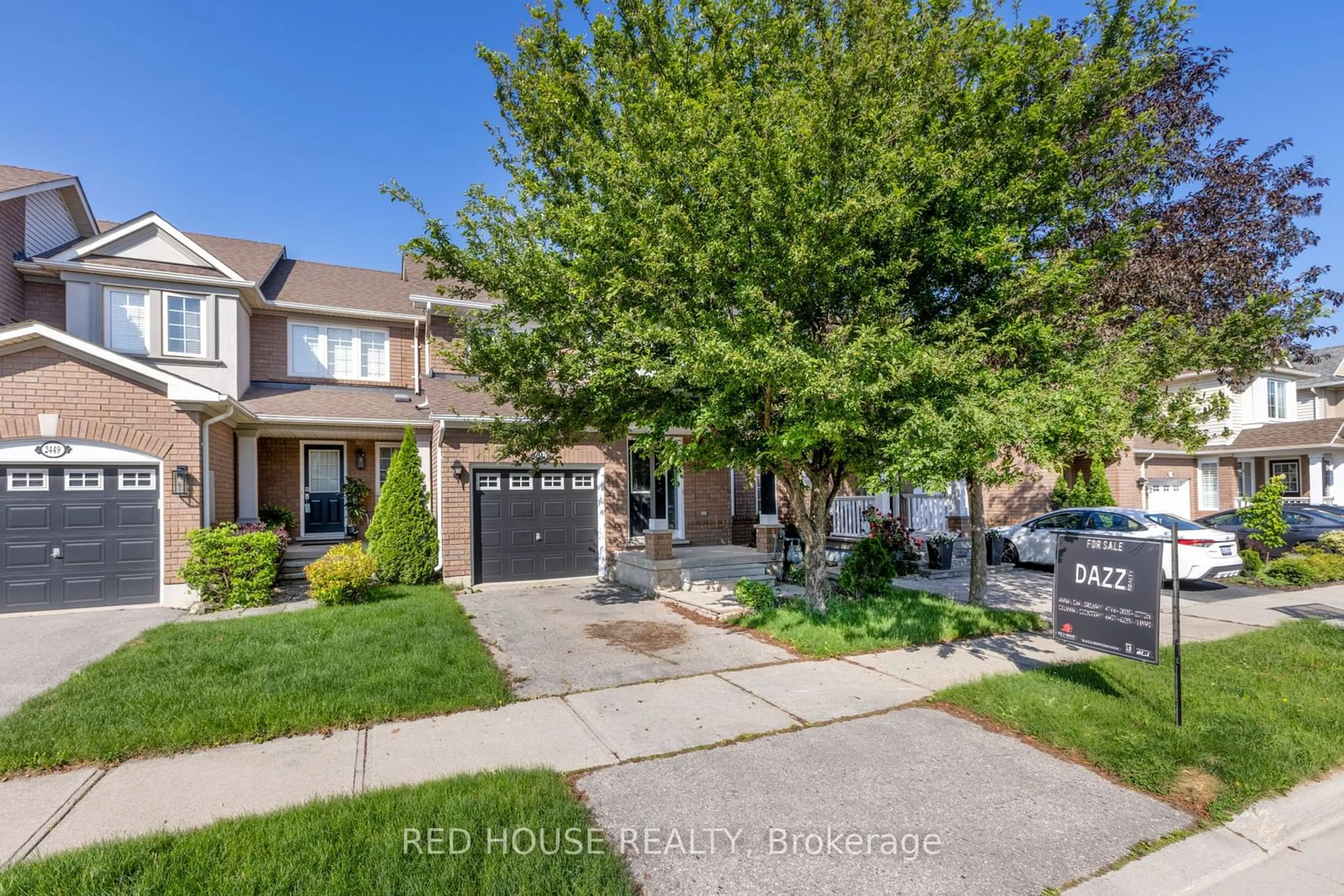 A pic from exterior of the house or condo for 2447 Wooden Hill Circ, Oakville Ontario L6M 4E3