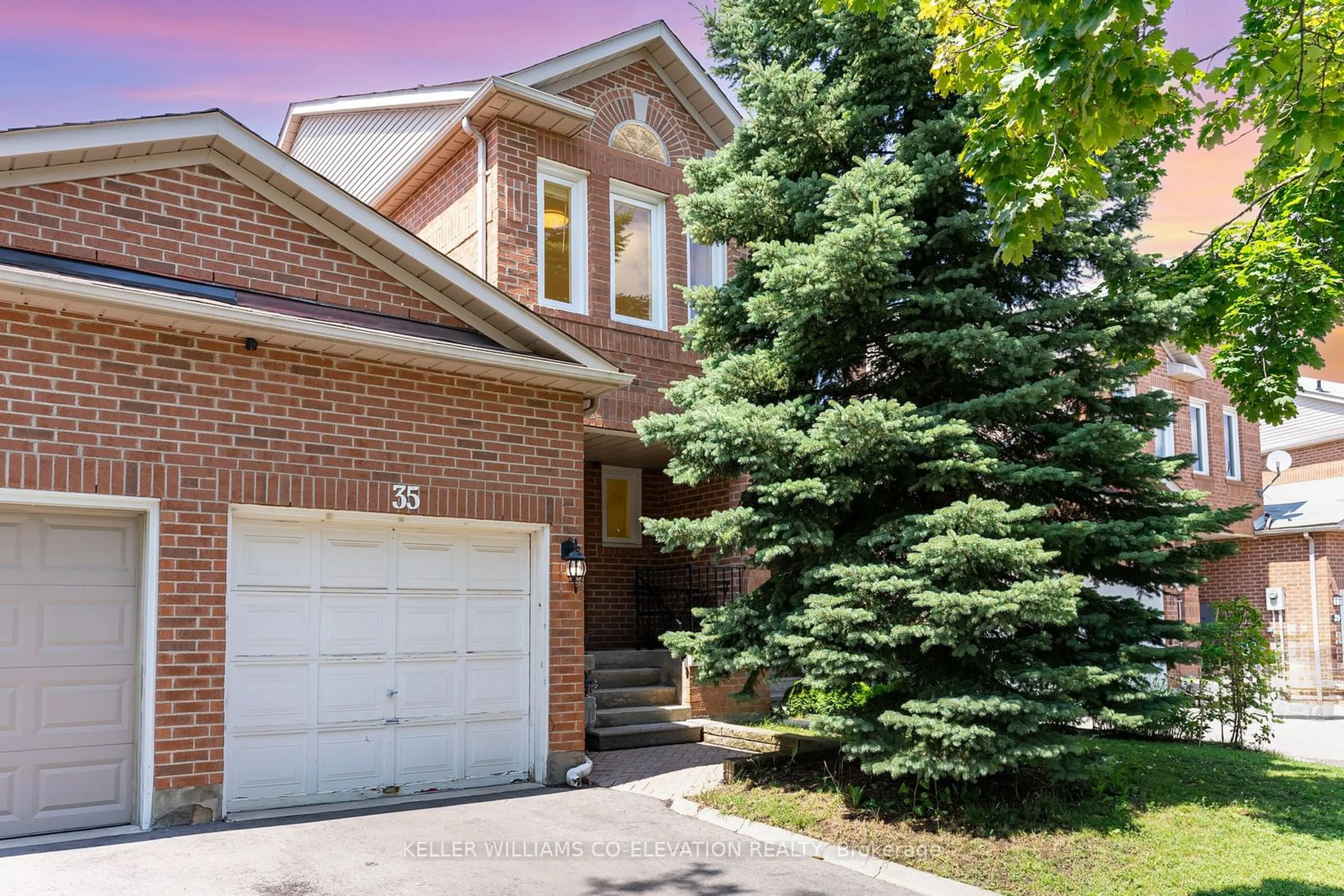 Home with brick exterior material for 35 Ready Crt, Brampton Ontario L6Y 4T4