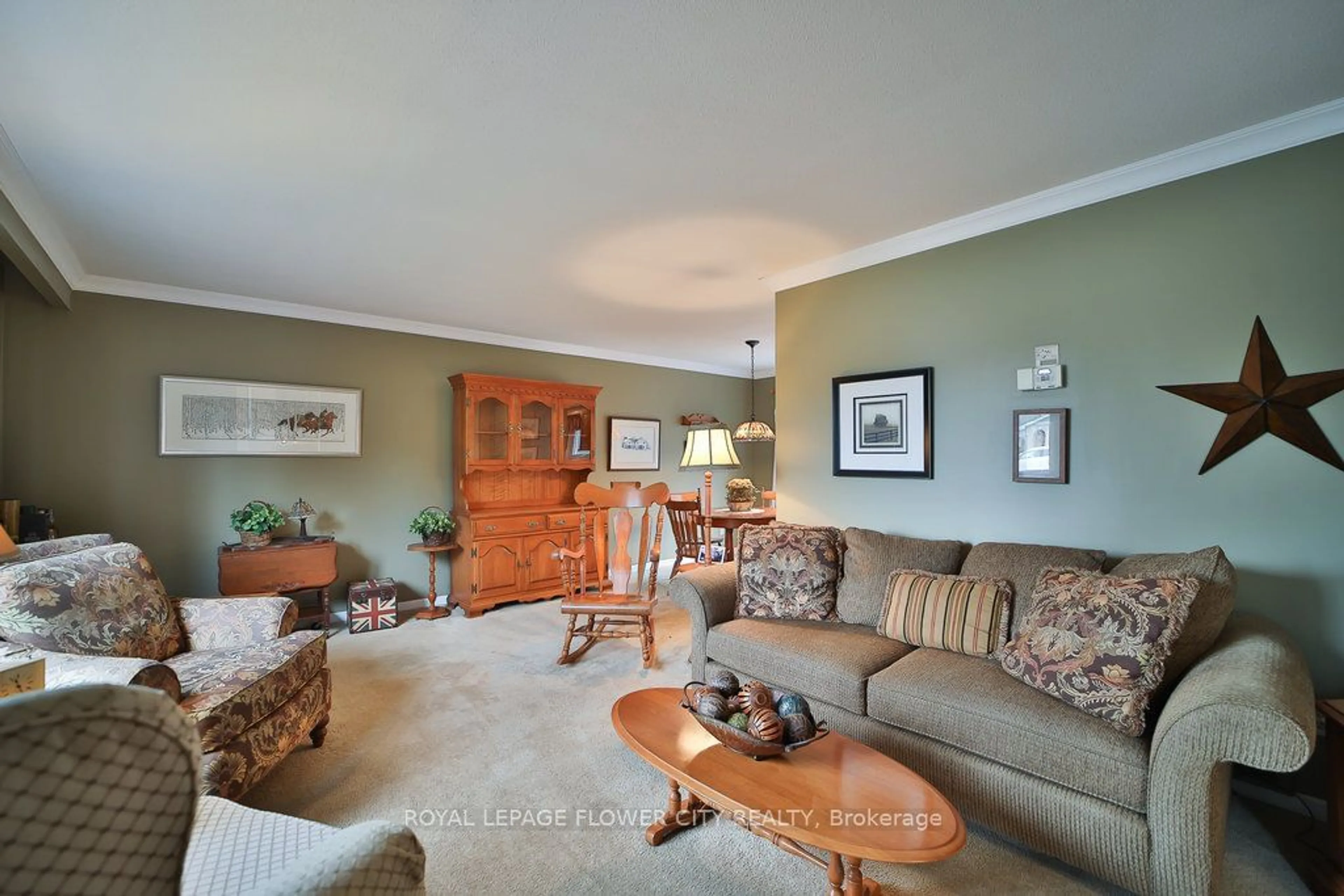 Living room for 52 Cherry Lane, Caledon Ontario L7E 3G7