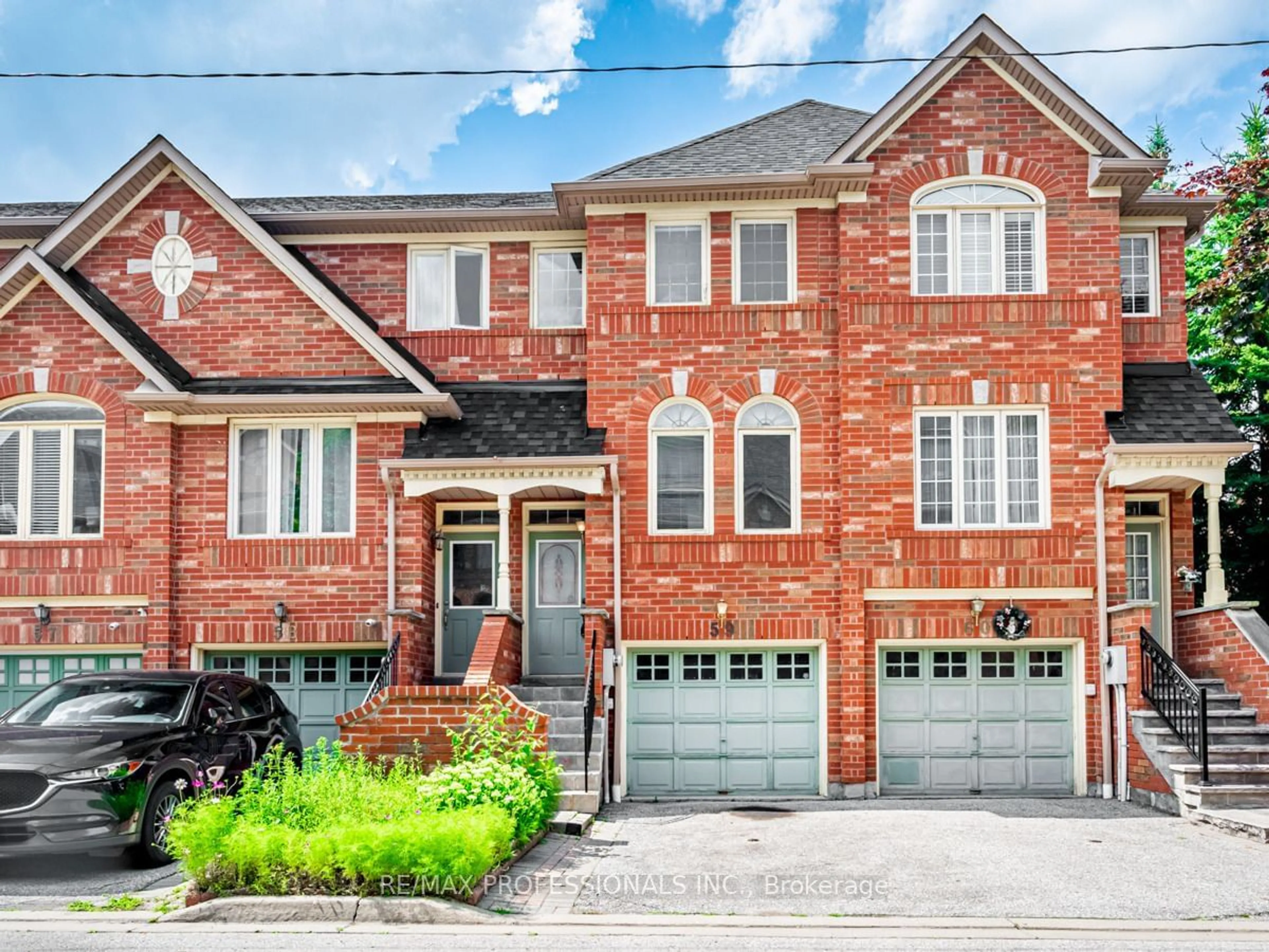 Home with brick exterior material for 1168 Arena Rd #59, Mississauga Ontario L4Y 4K7