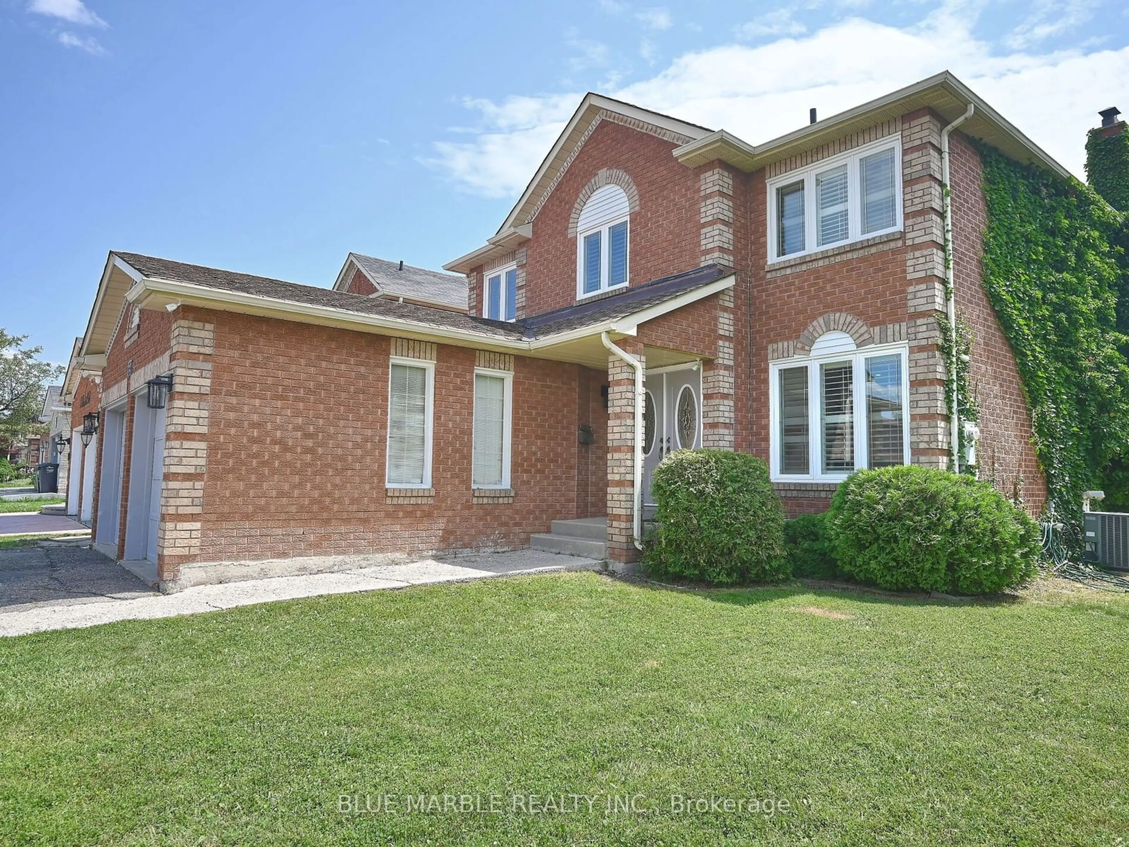 Home with brick exterior material for 69 Hartford Tr, Brampton Ontario L6W 4N1