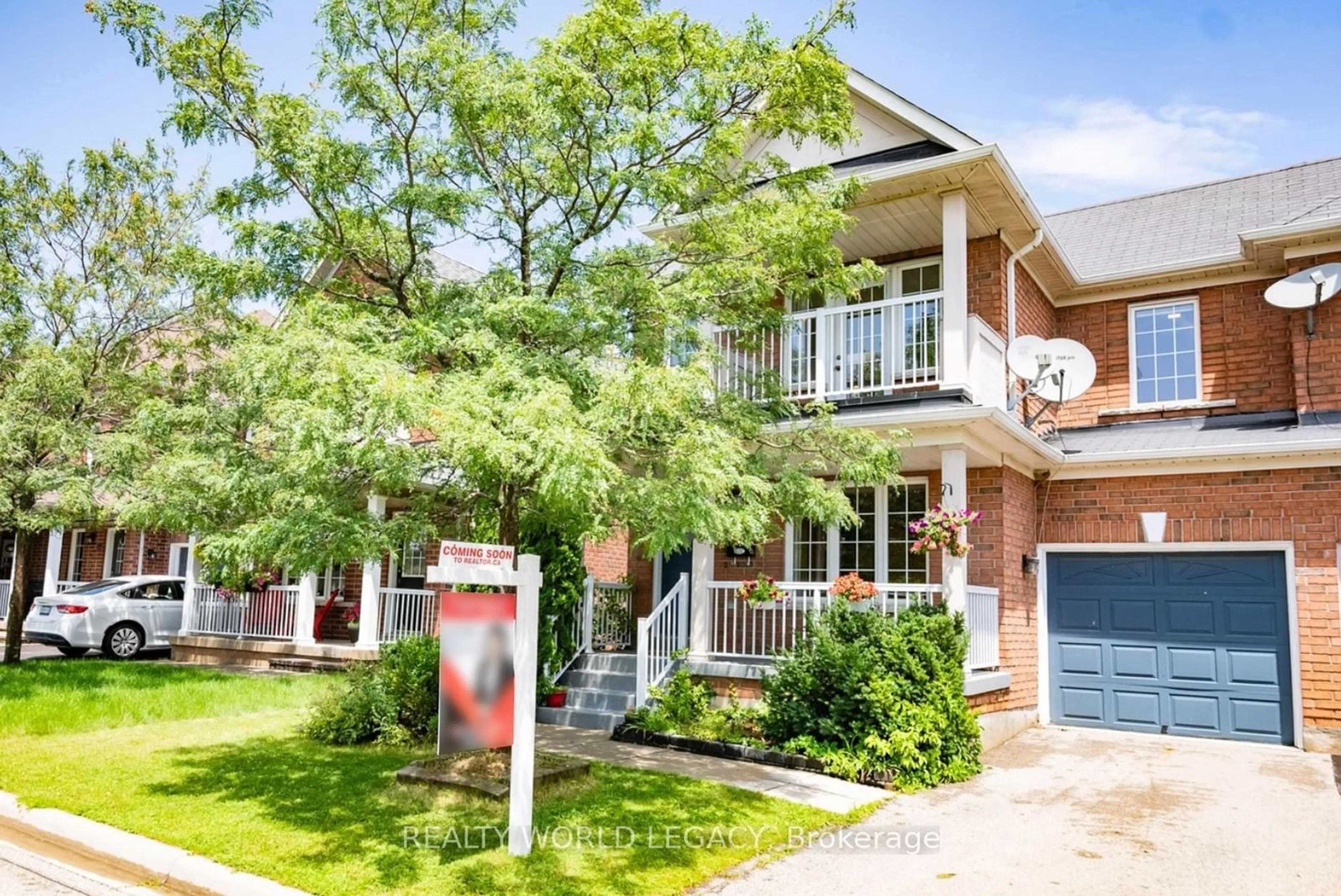 Home with brick exterior material for 2427 Postmaster Dr, Oakville Ontario L6M 0J2